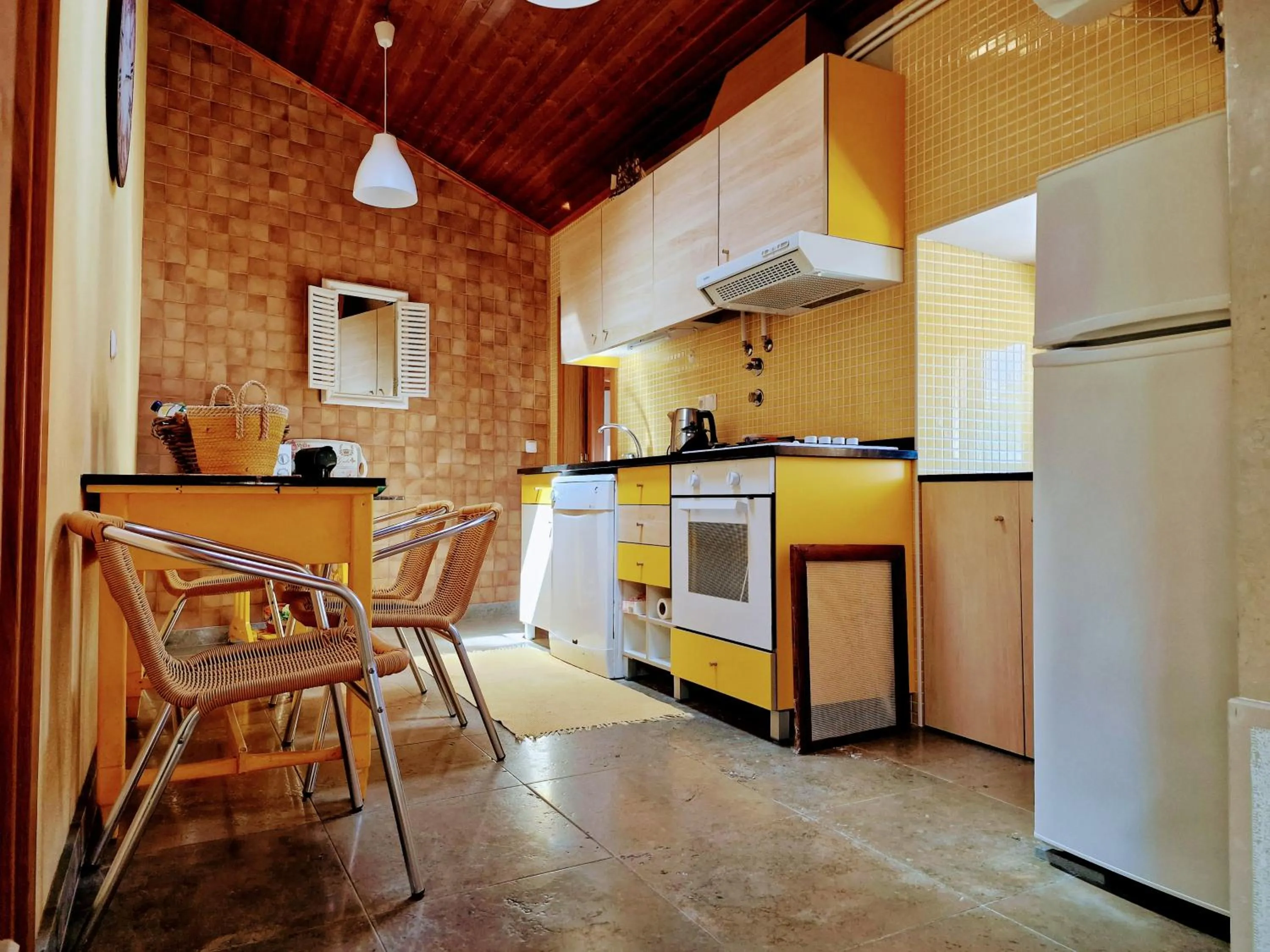 Dining area in Casa das Azenhas by Lisbon Village Apartments