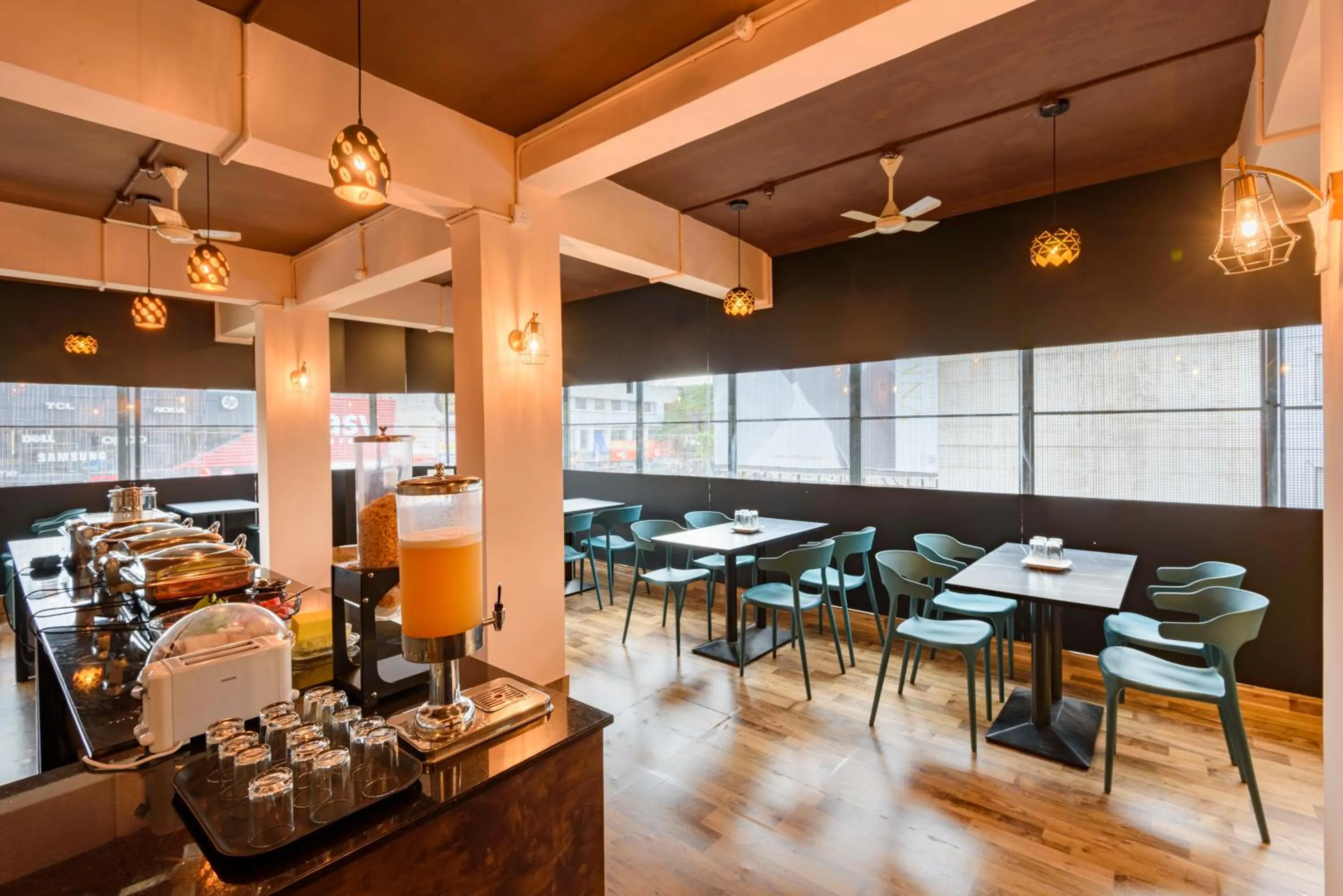 Restaurant/places to eat in Hotel Stay Bella Kozhikode