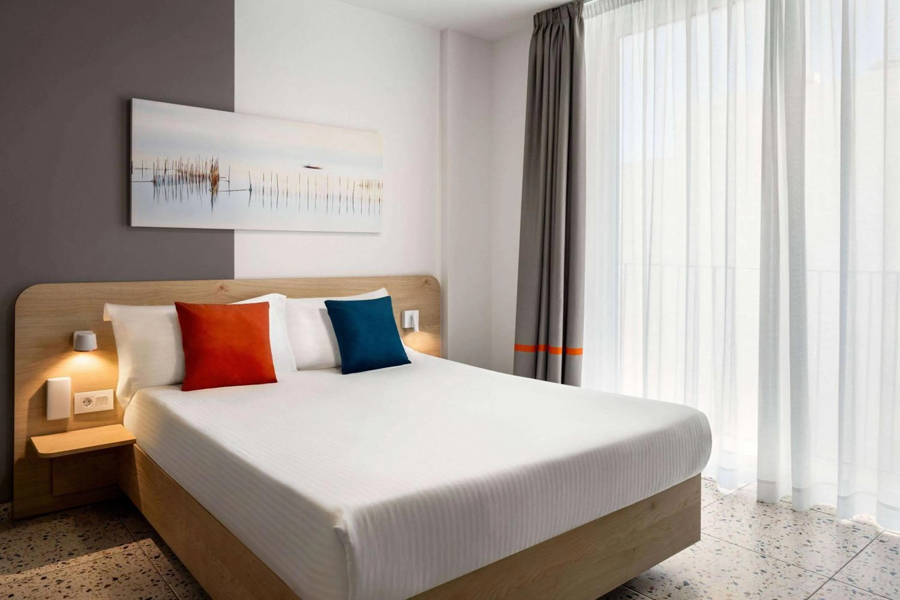 Photo of the whole room in QUADRO Hotel