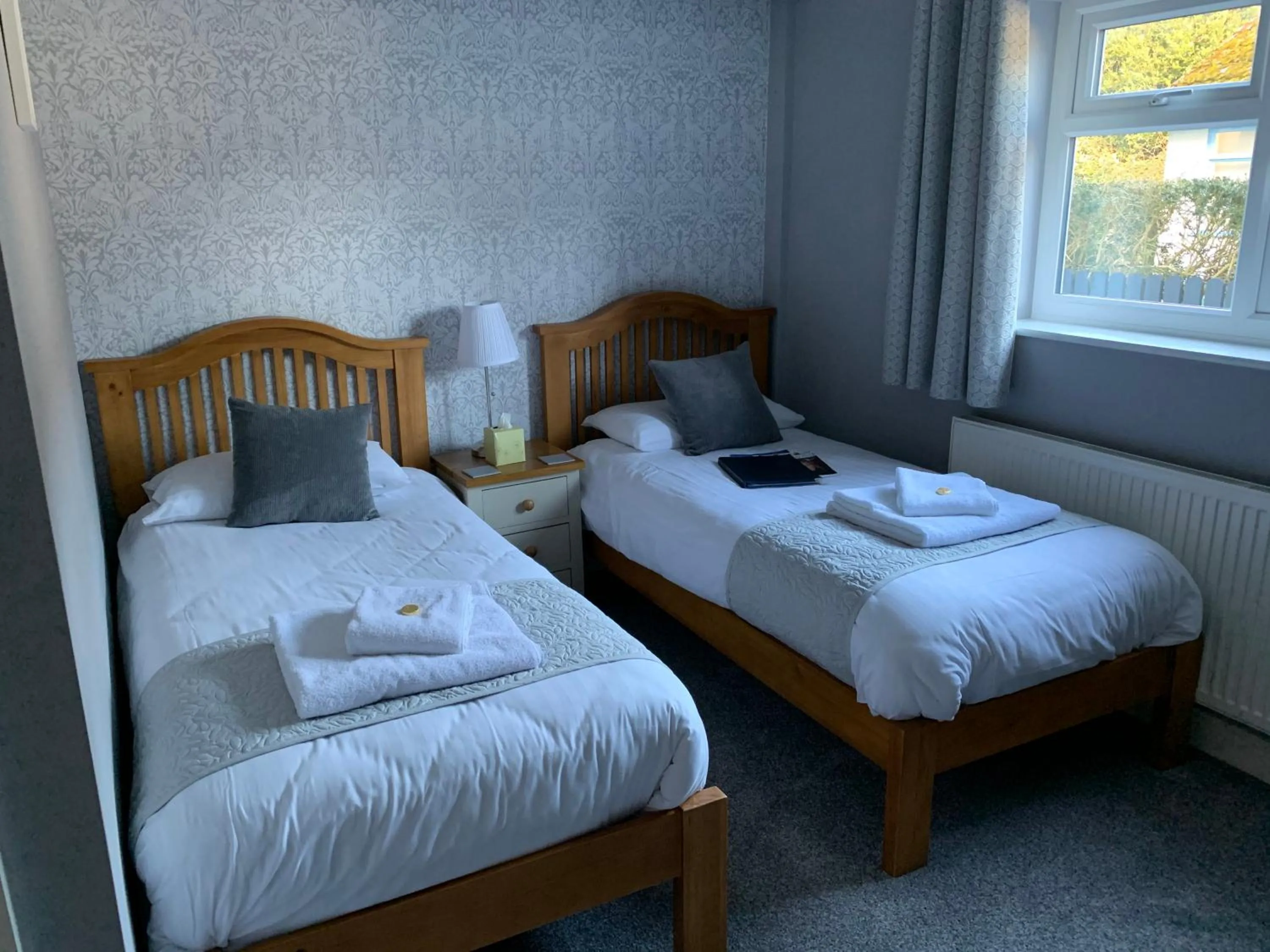 Bedroom, Bed in Hensleigh House