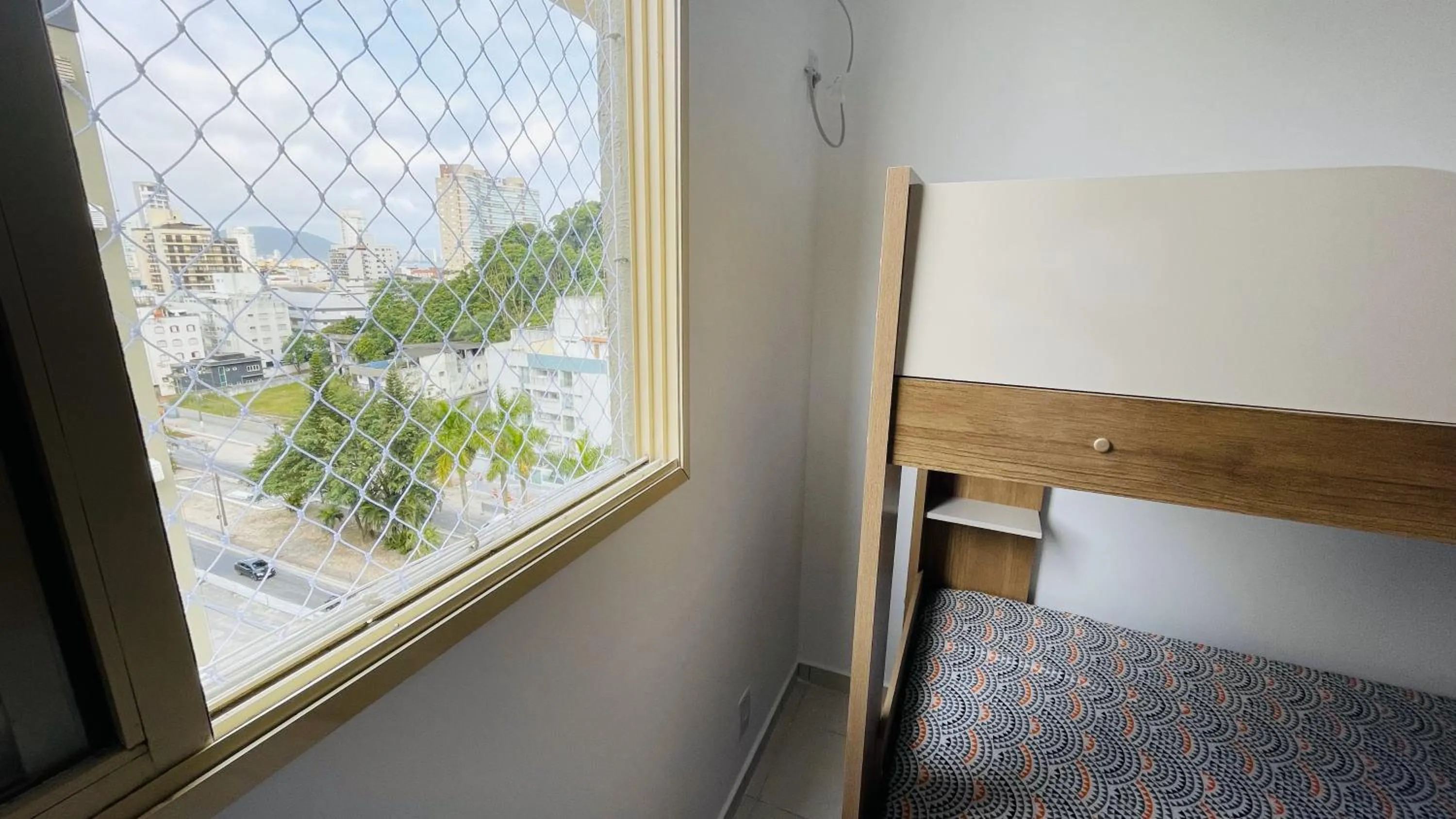 City view, Bed in Na Enseada c/ Wifi e Ar-Cond.