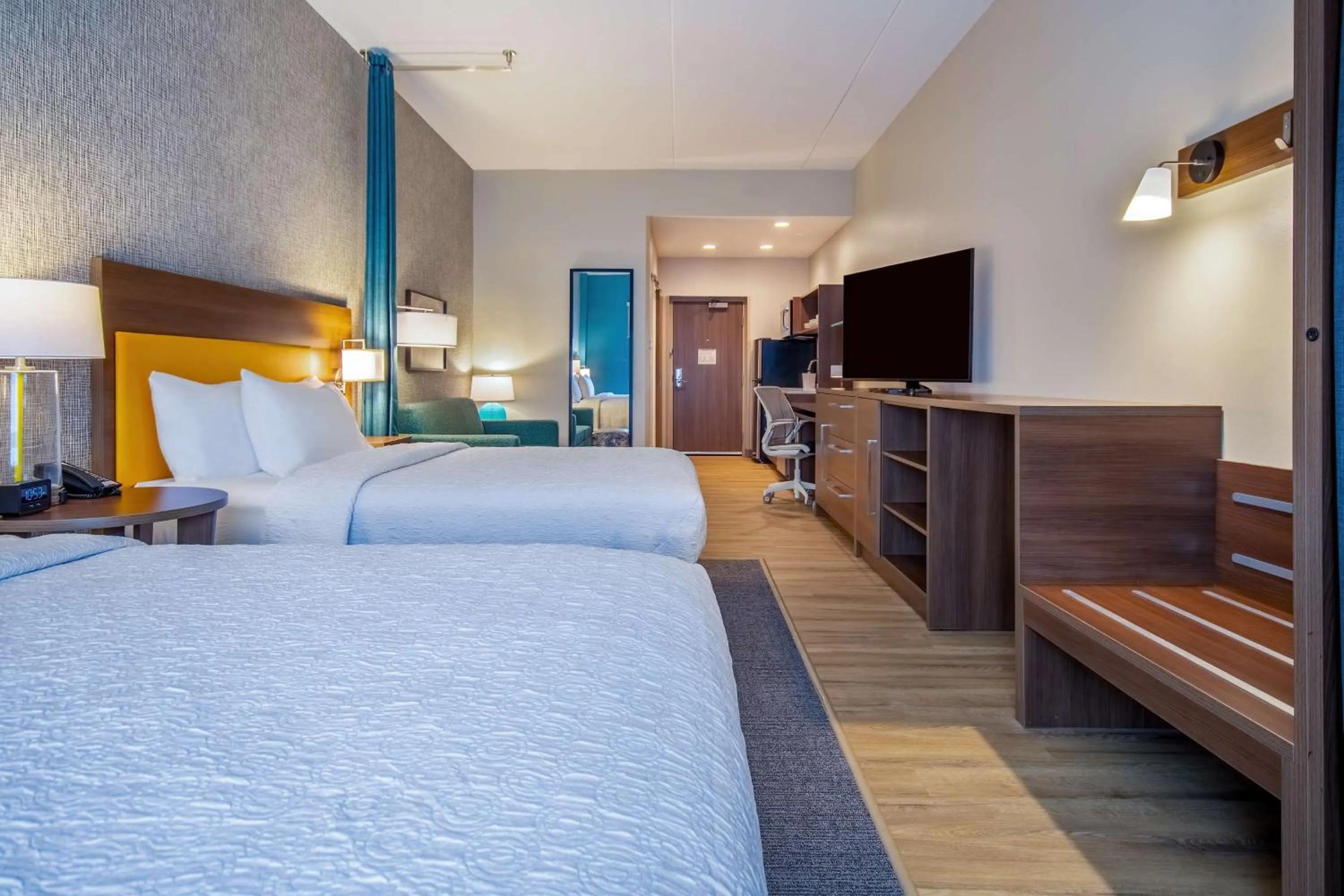 Bed in Home2 Suites By Hilton West Chester Cincinnati