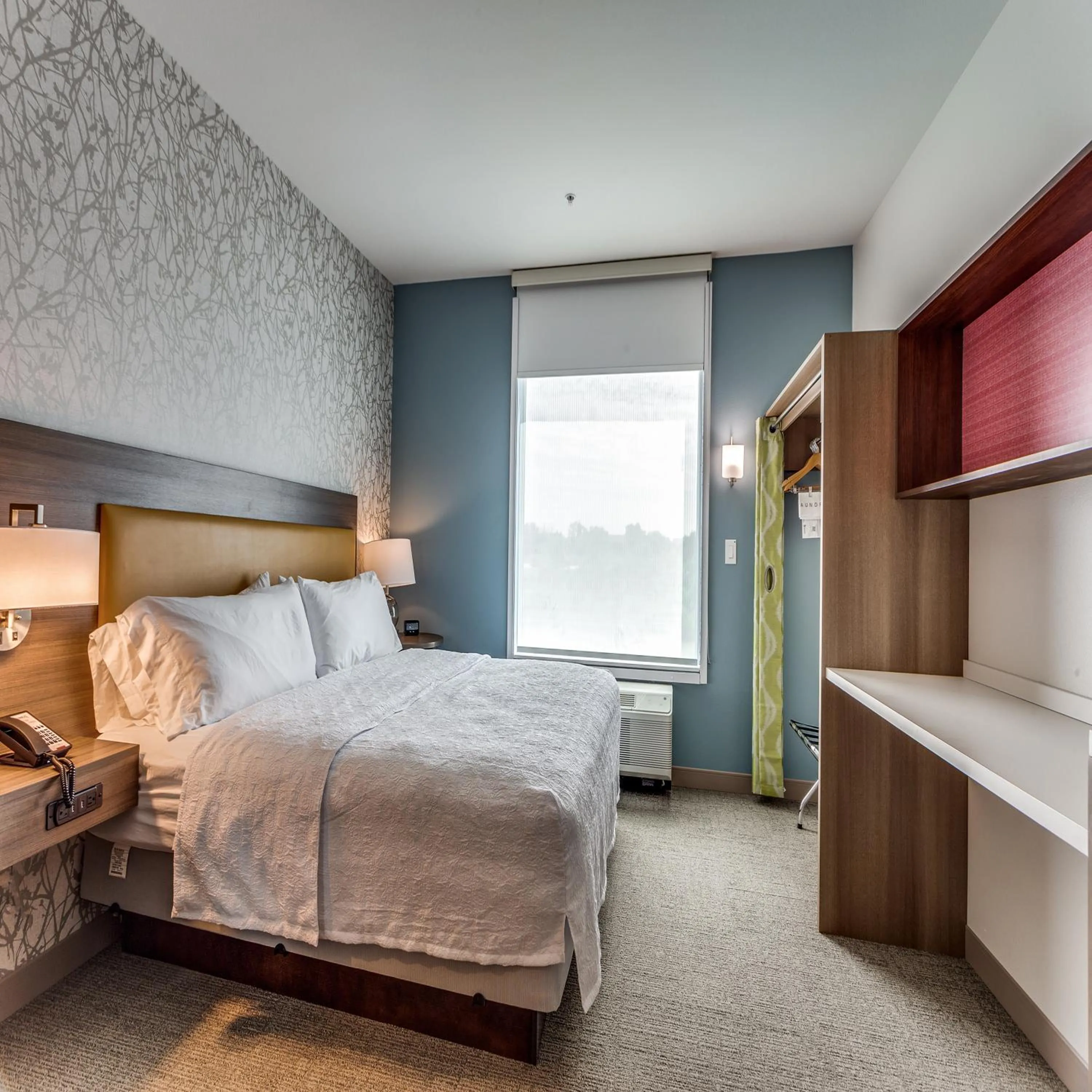 Bedroom, Bed in Home2 Suites By Hilton Fort Worth Arlington West