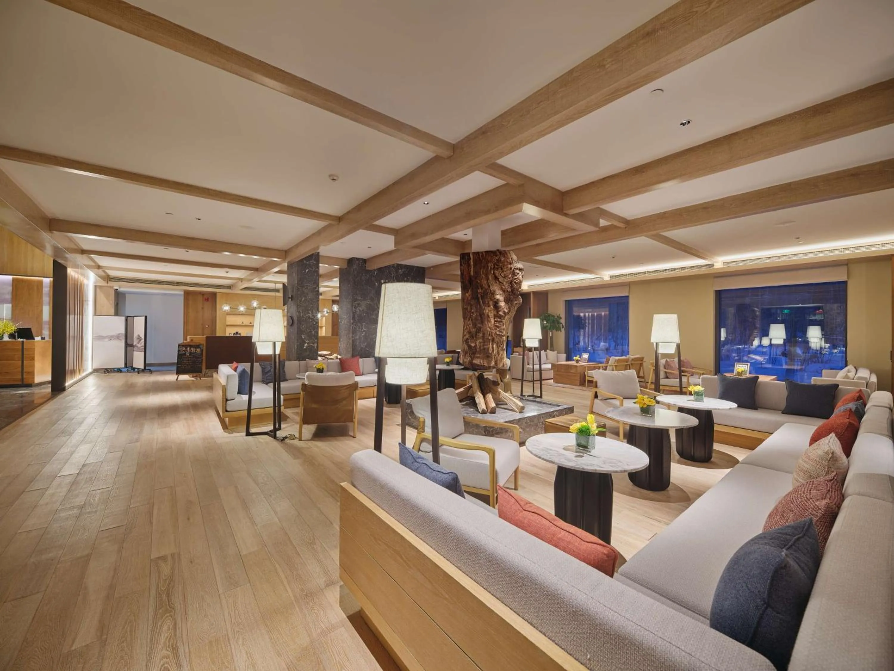 Dining area in DoubleTree by Hilton Changbaishan Hot Spring