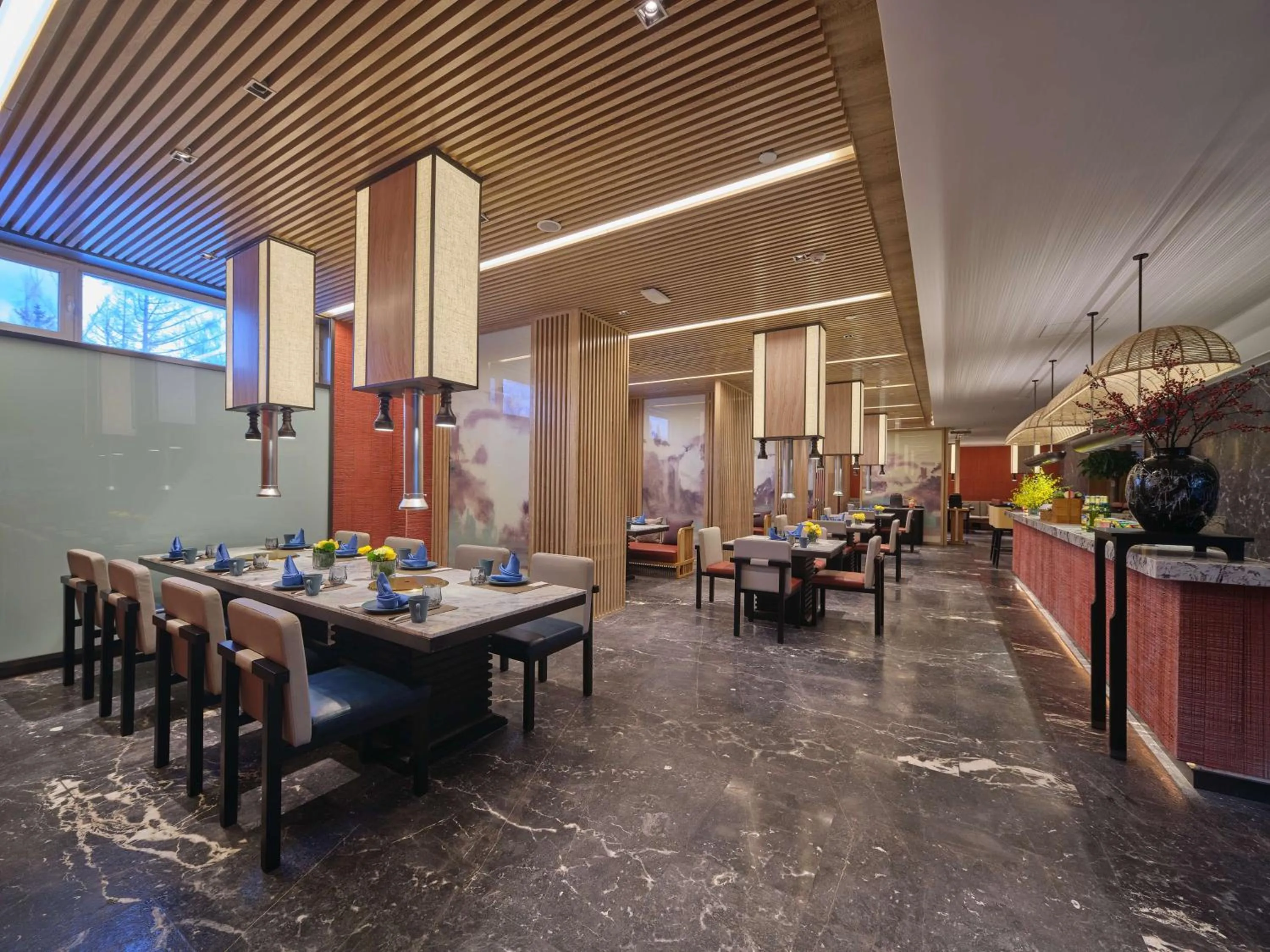 Restaurant/places to eat in DoubleTree by Hilton Changbaishan Hot Spring