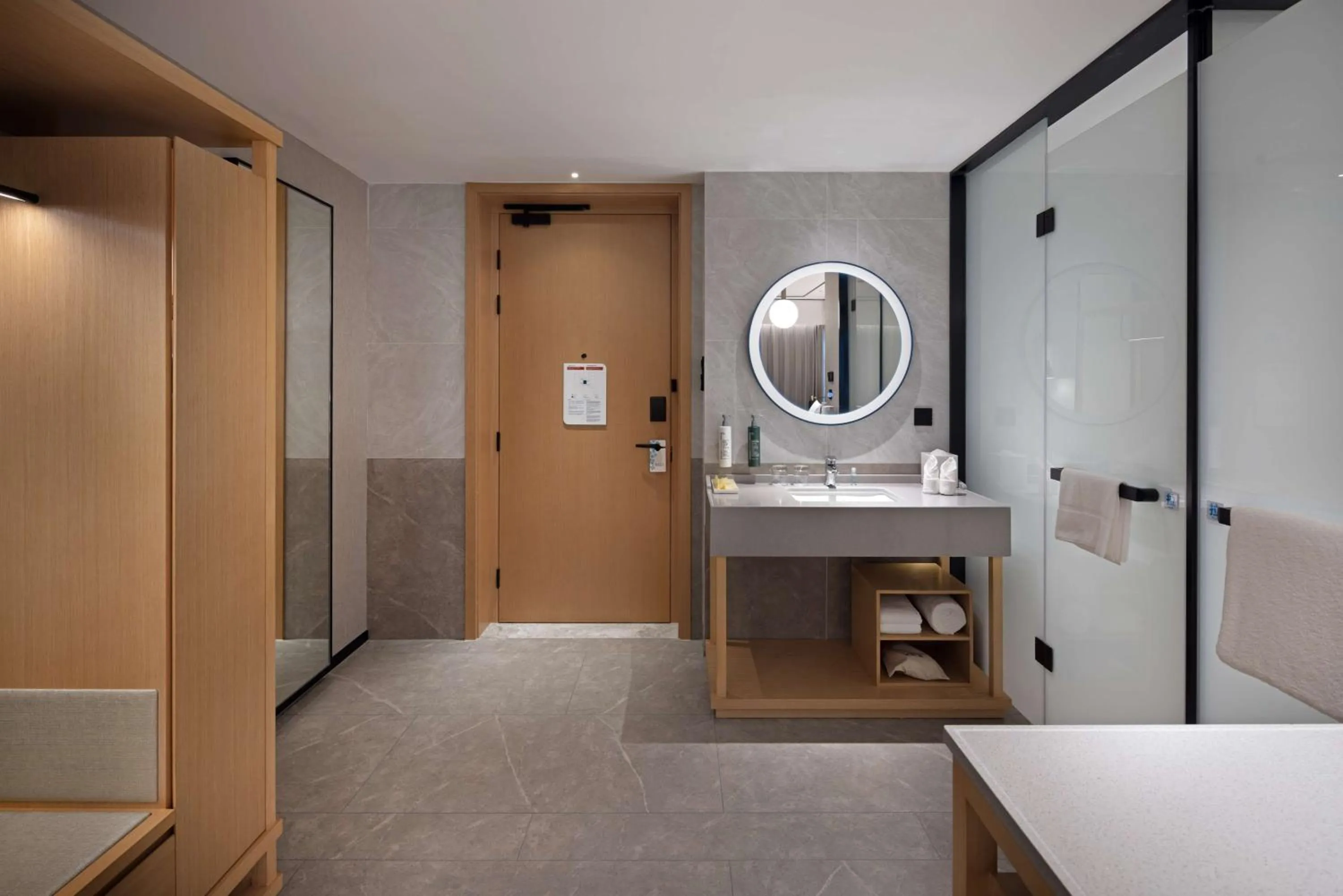 Bathroom in Hilton Garden Inn Zigong High-Tech Zone
