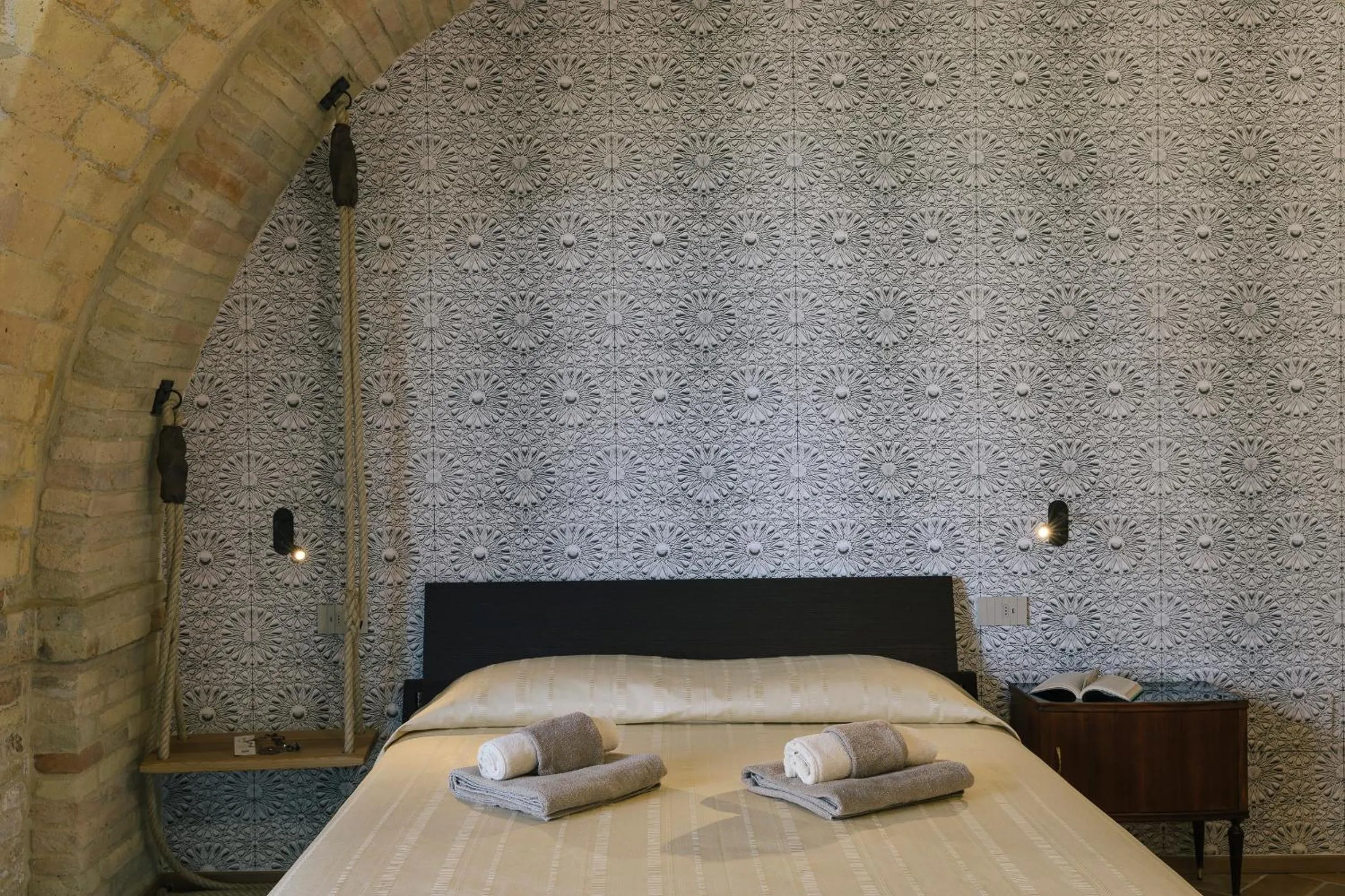 Bed in Relais Cocci Grifoni - Panoramic Wine Resort