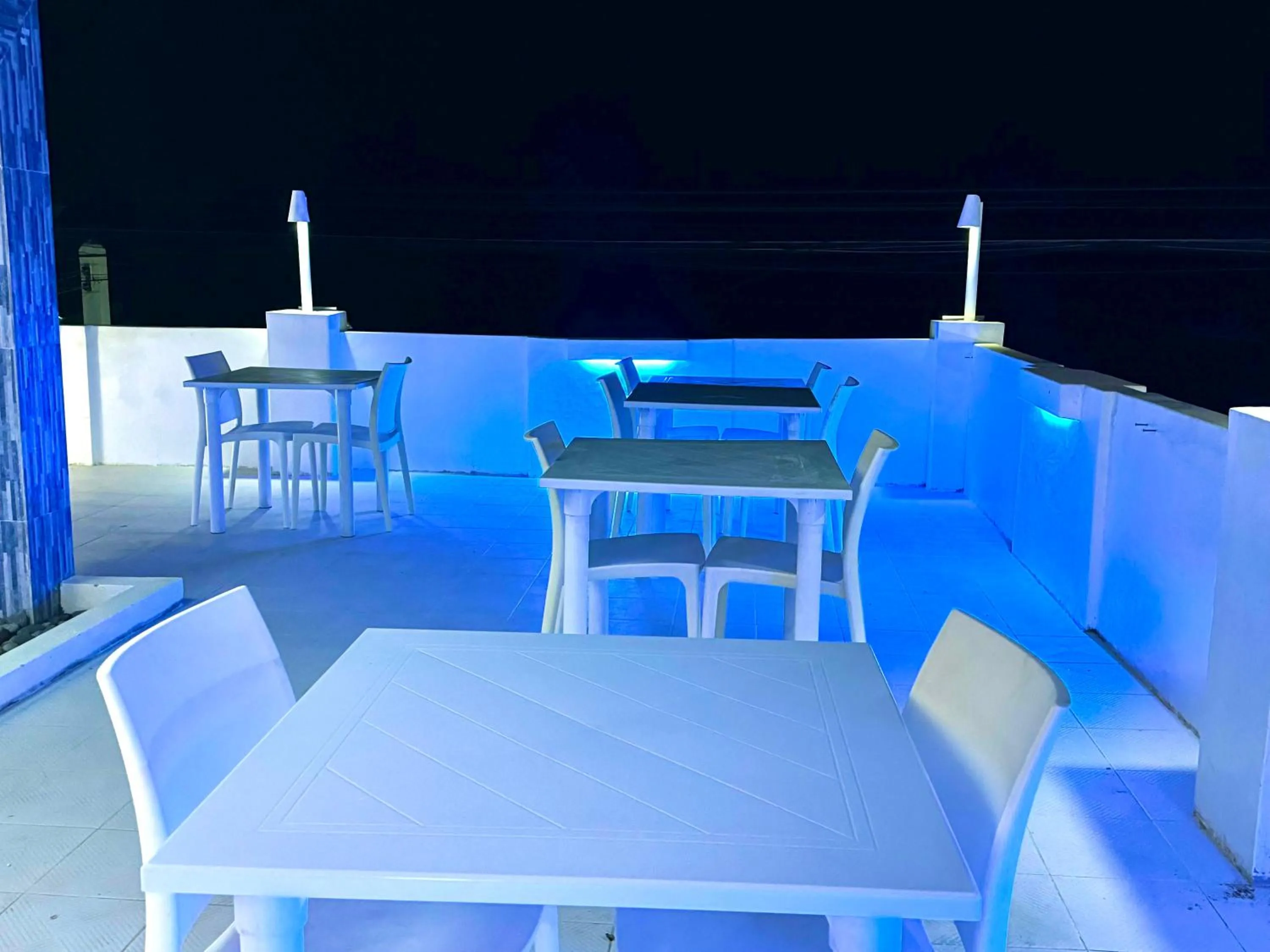 Lounge or bar in Issa's Haven Resort