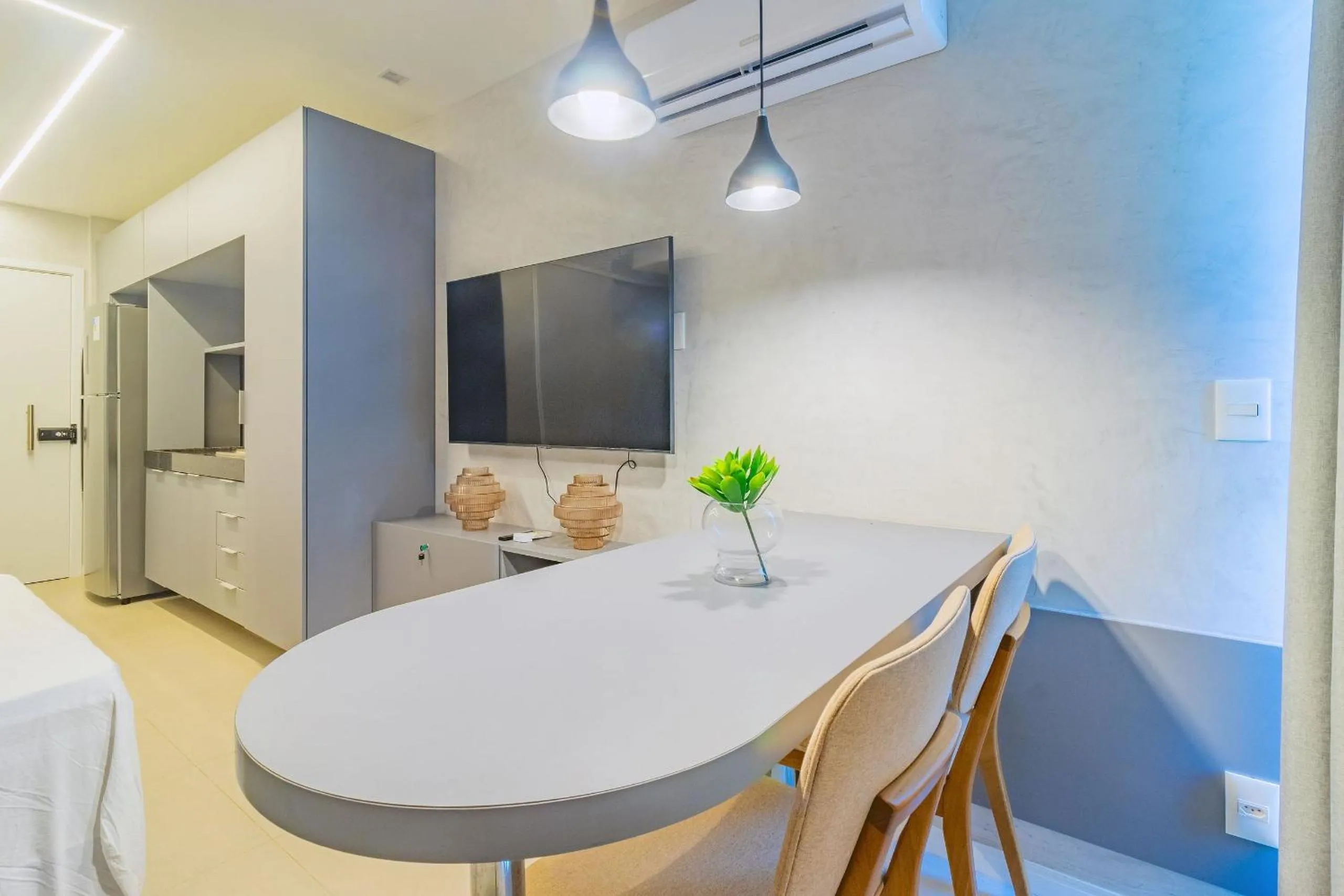 Dining area in Rooftop.470 Recife by Carpediem