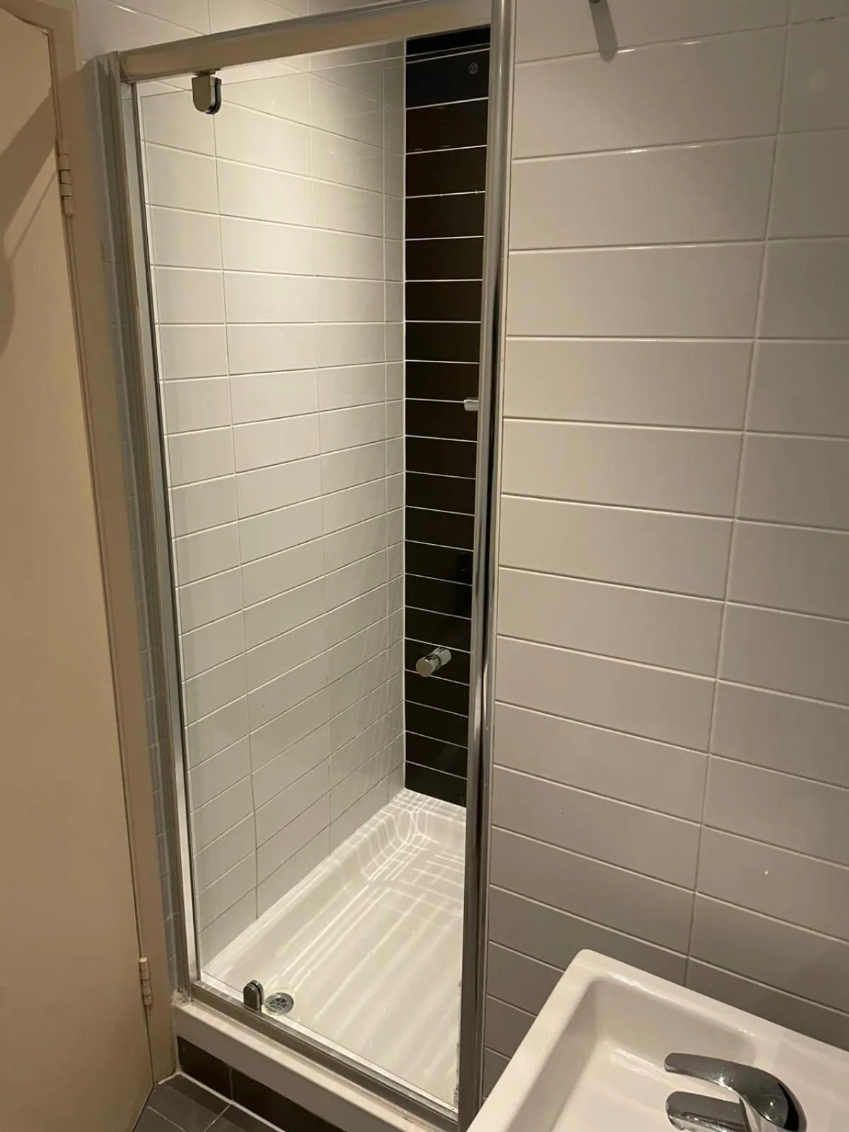 Bathroom in City Continental London Kensington