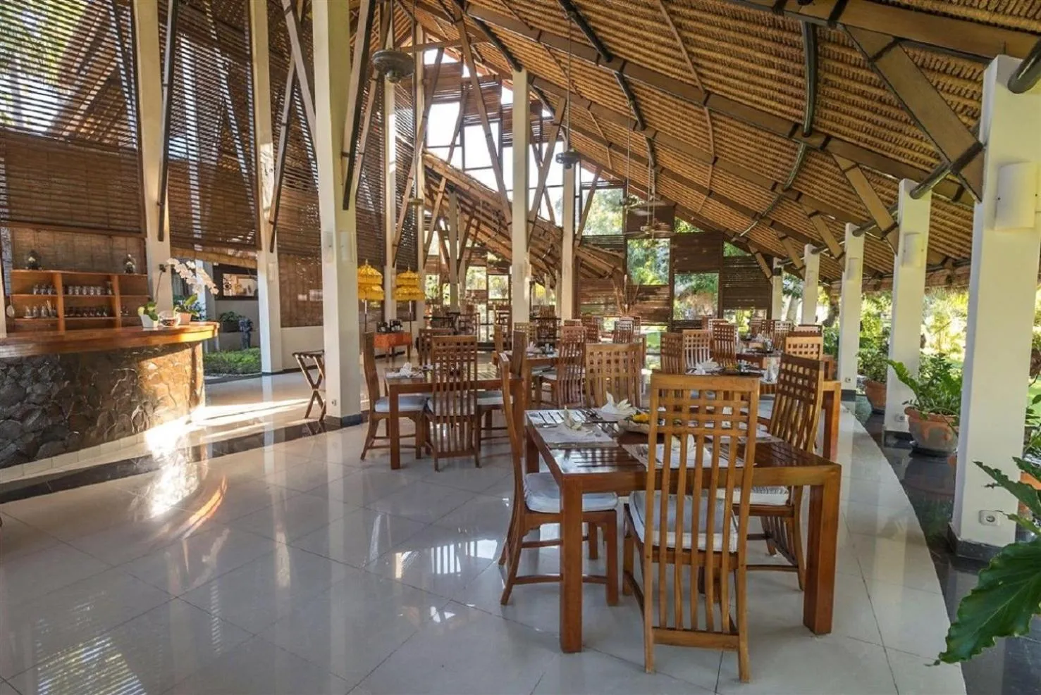 Restaurant/places to eat in Siddhartha Oceanfront Resort & Spa Bali