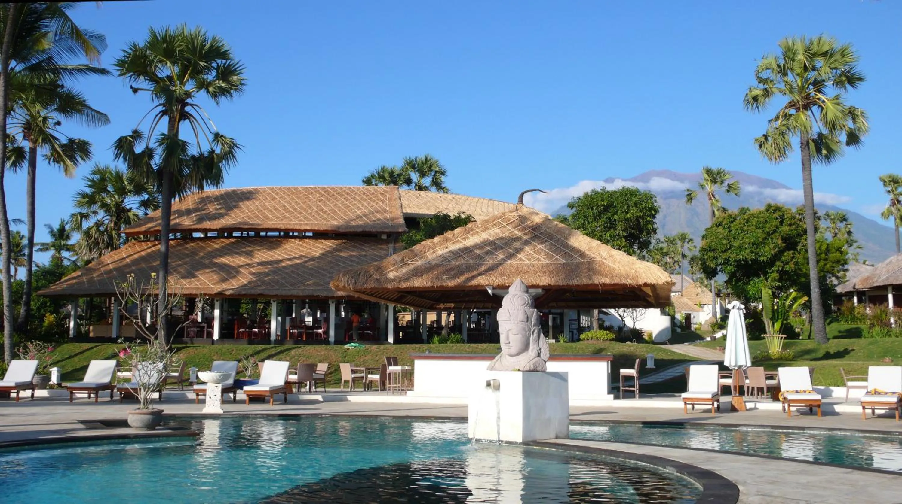 Property building in Siddhartha Oceanfront Resort & Spa Bali