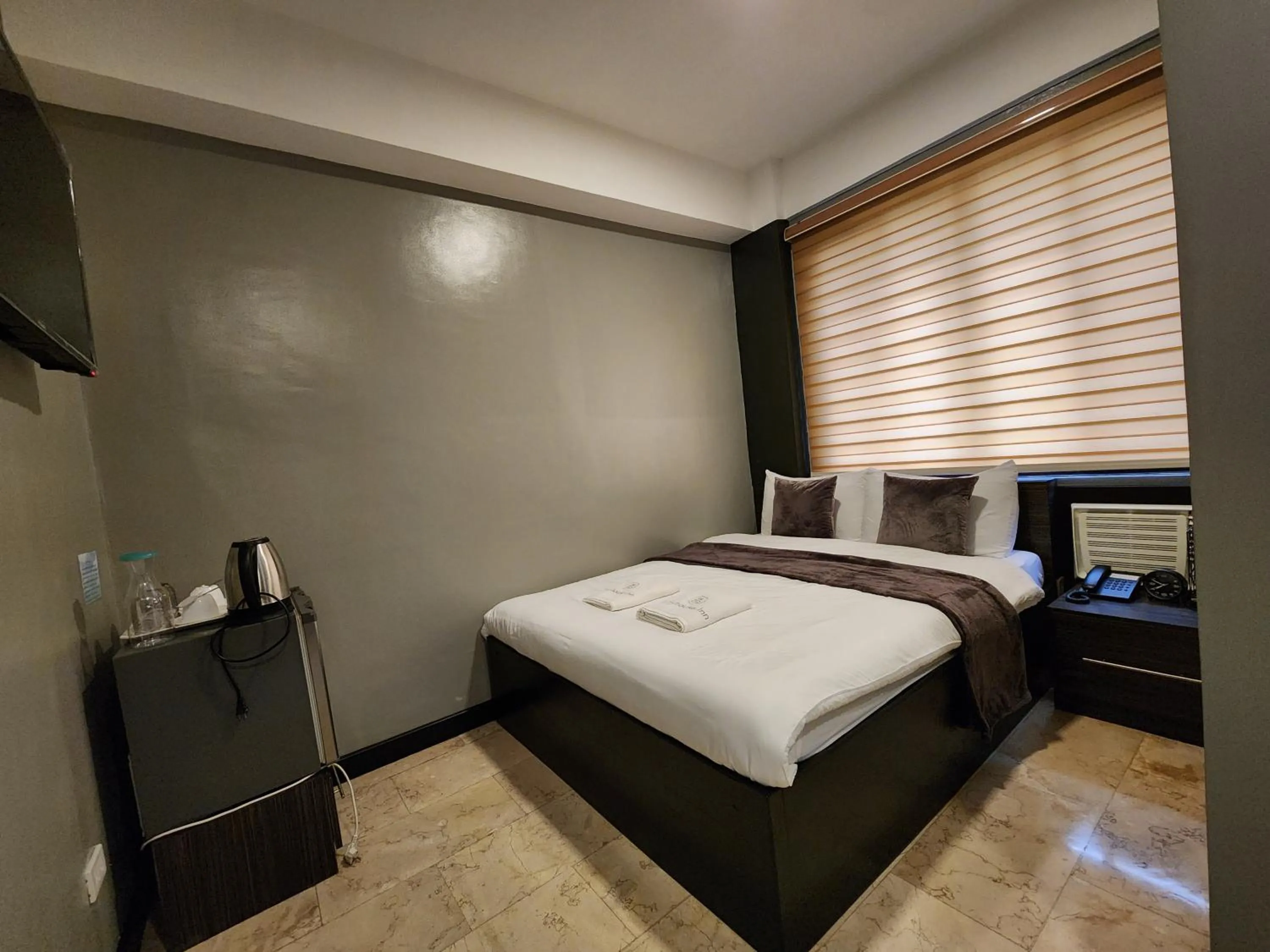 Bed in Grayhouse Inn Tagaytay