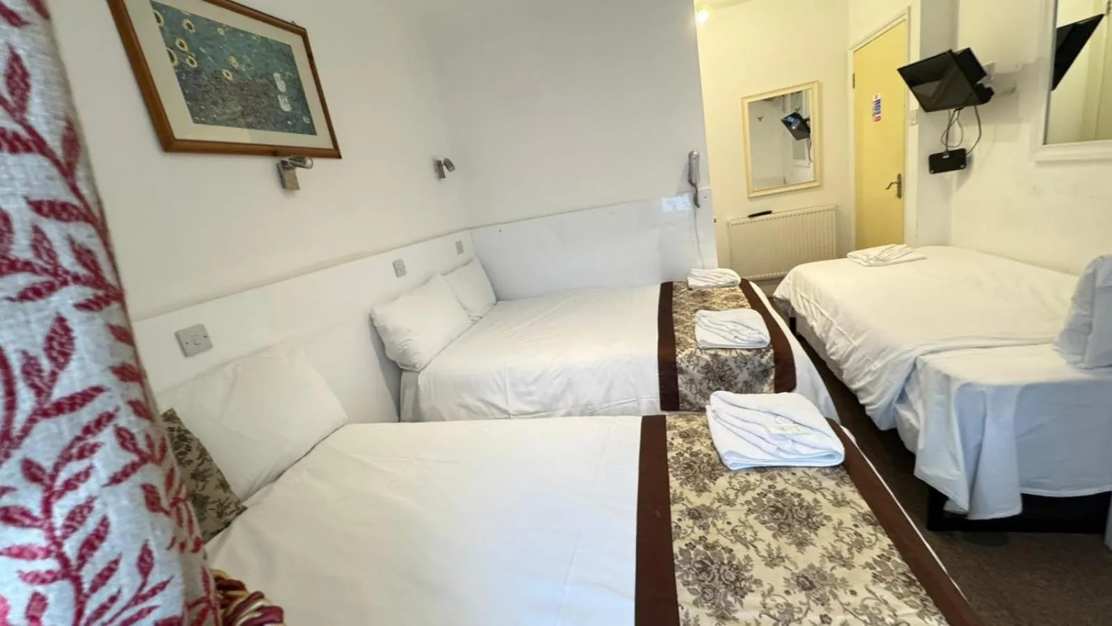 Bed in Earls Court Hotel