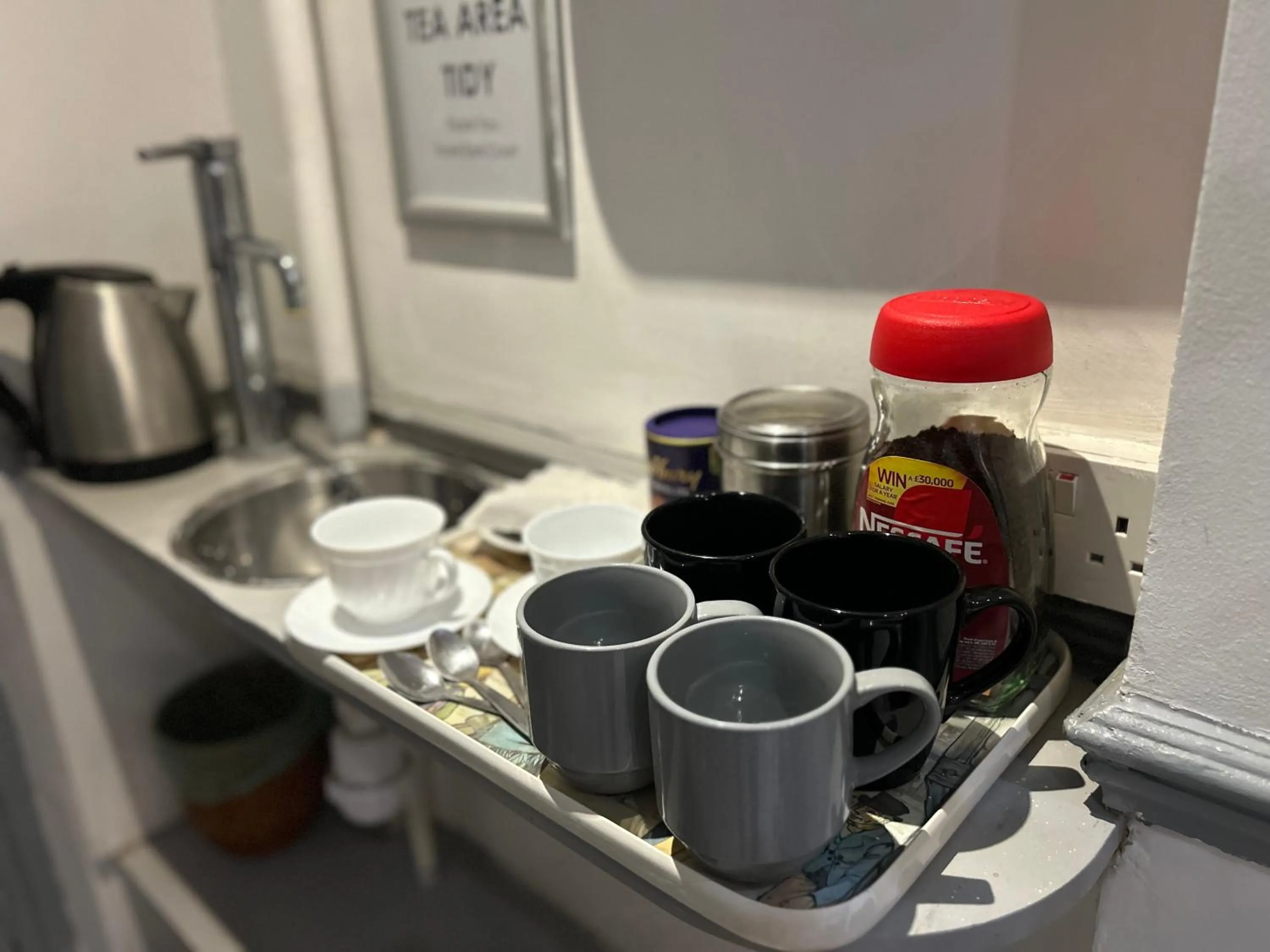 Drinks in Earls Court Hotel