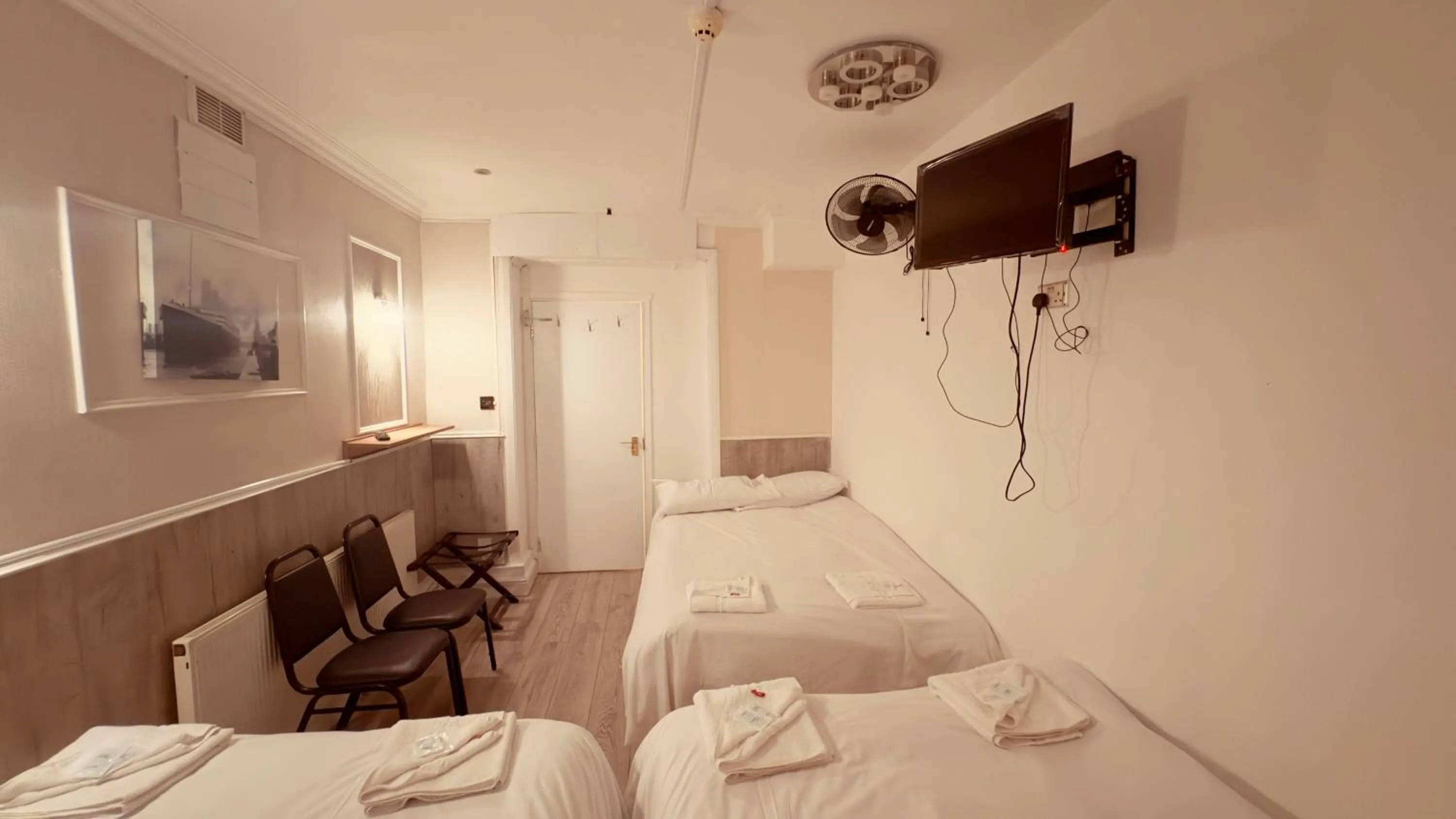 Bed in Earls Court Hotel