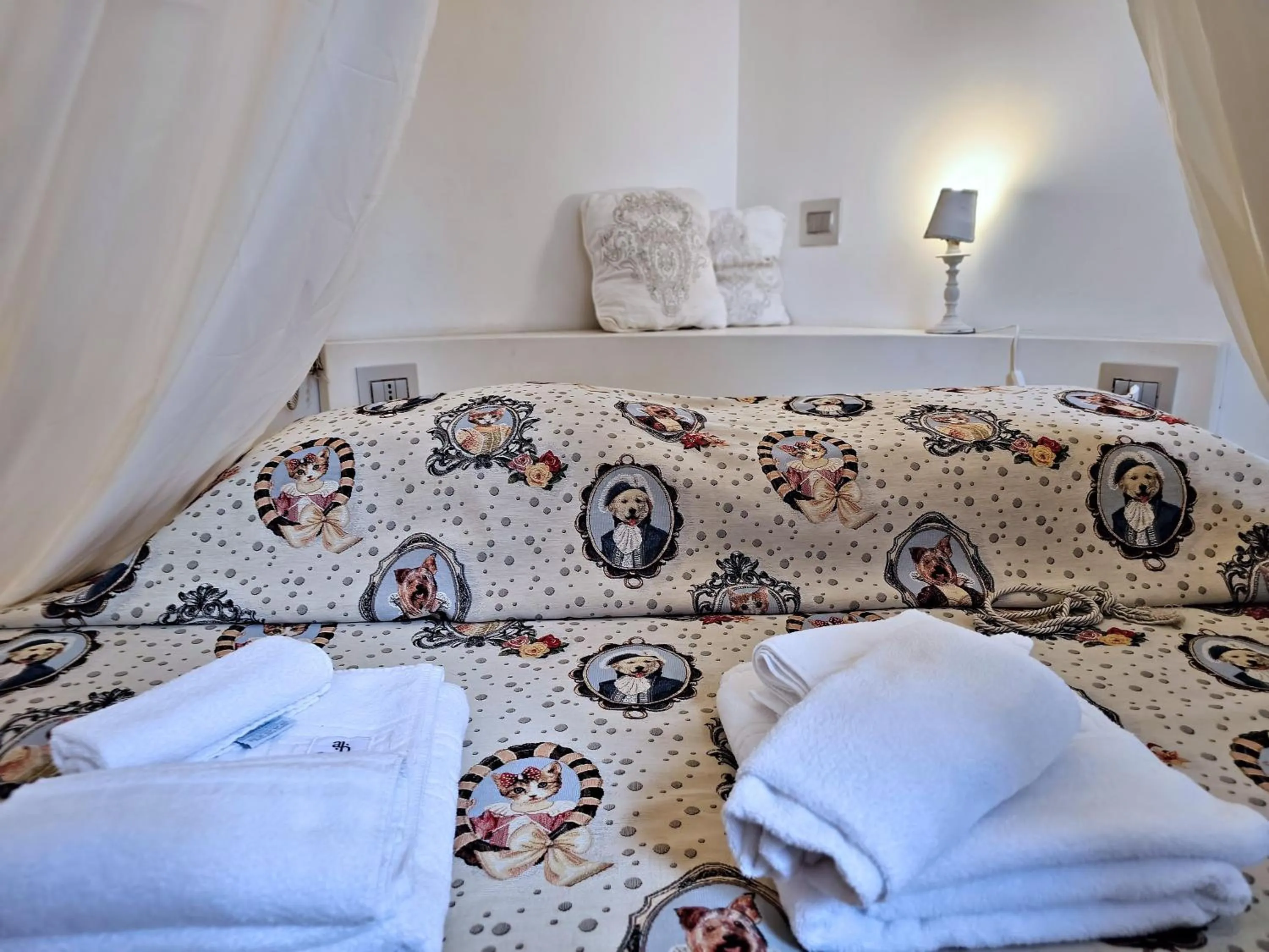 Bed in AB Suite Bohèmien B&B