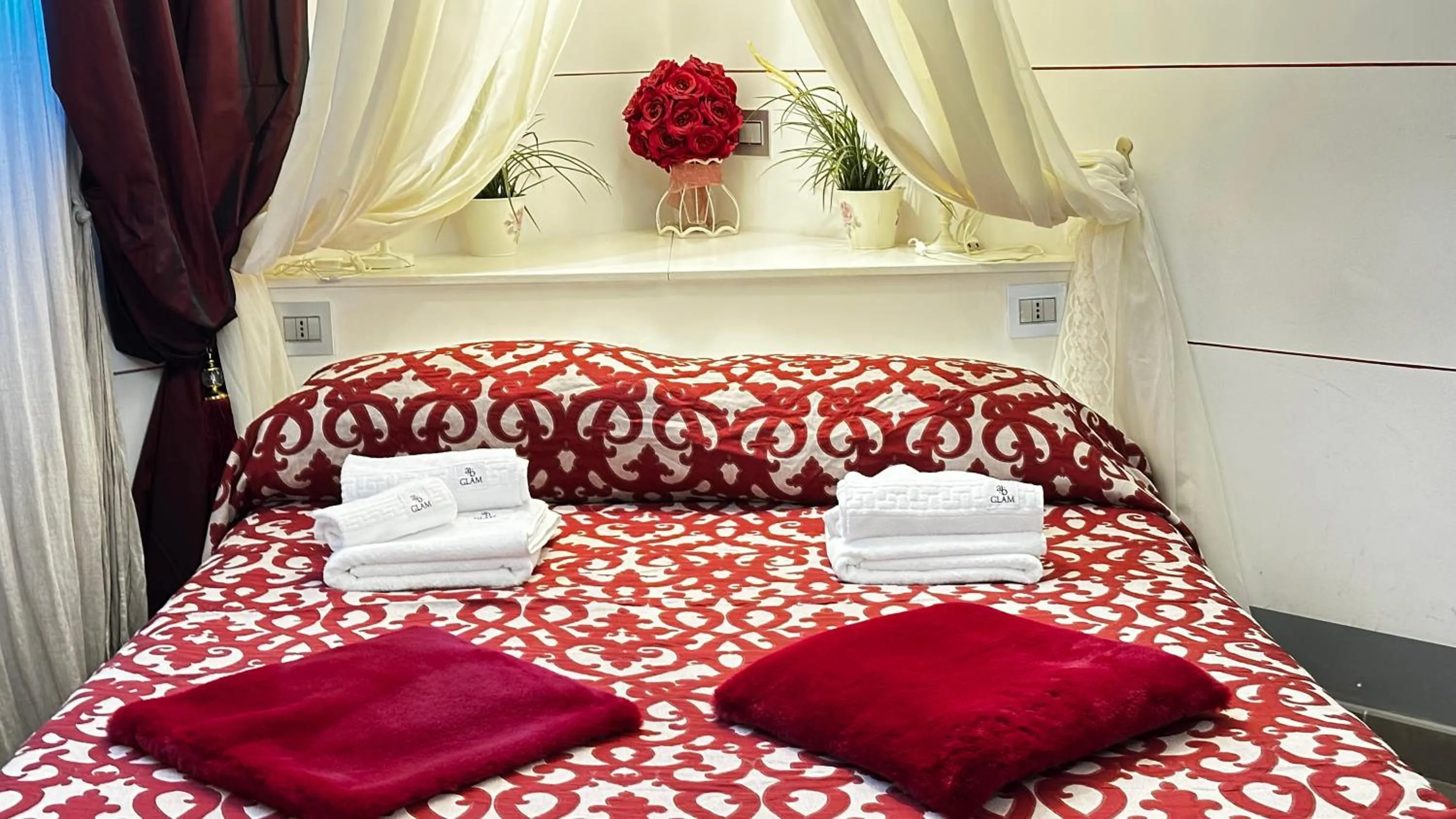 Bed in AB Suite Bohèmien B&B