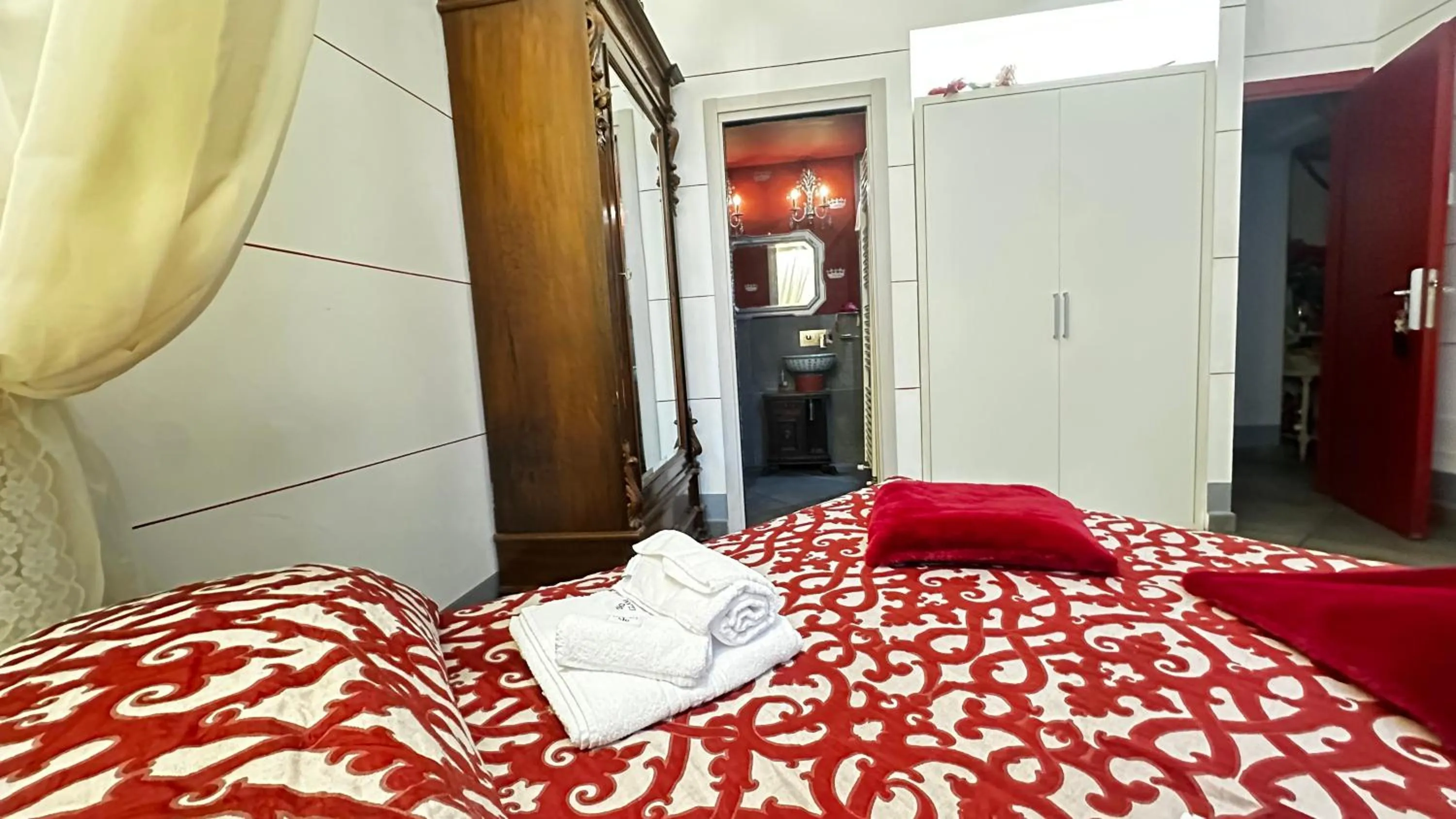 Bed in AB Suite Bohèmien B&B