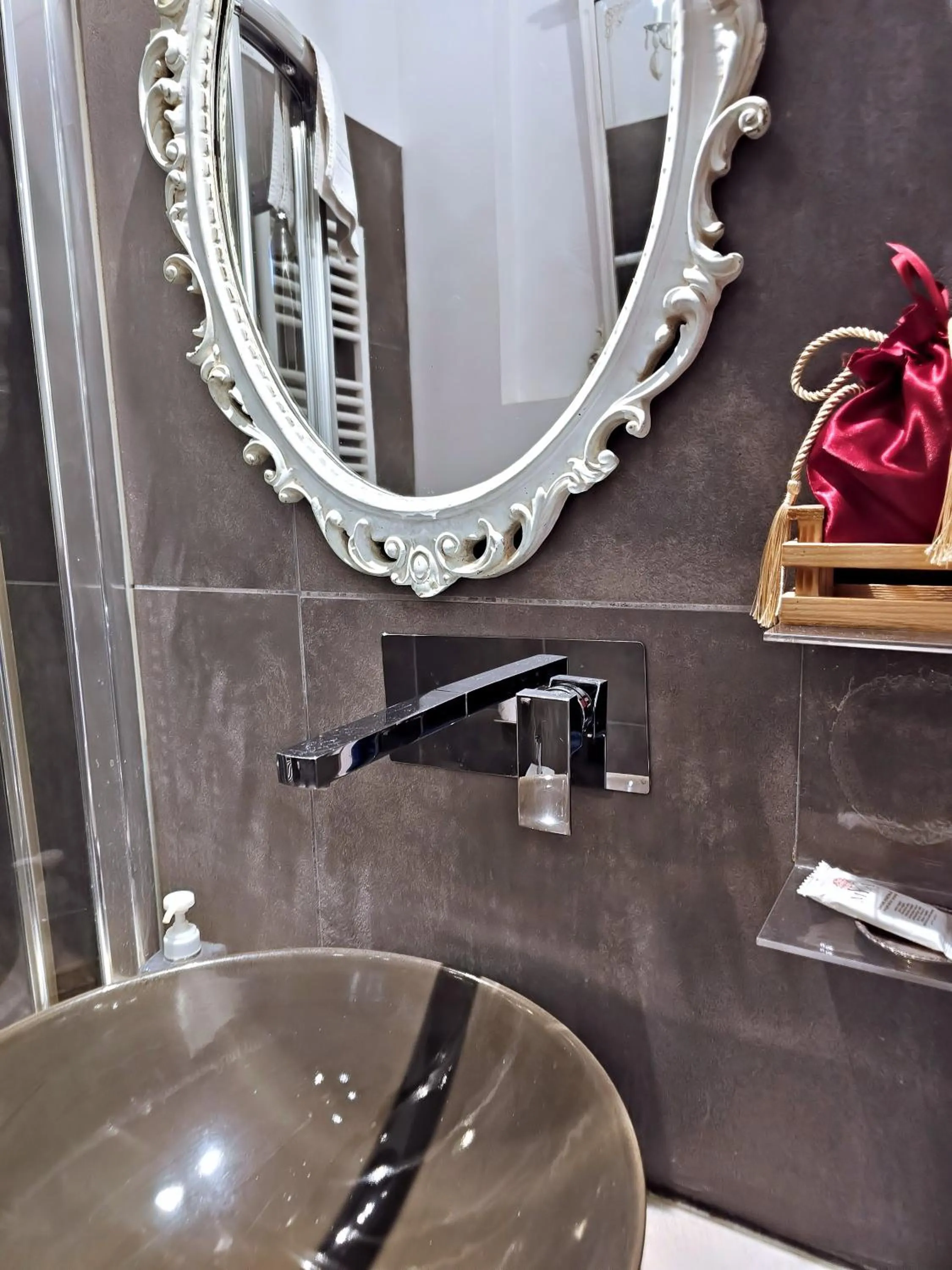 Bathroom in AB Suite Bohèmien B&B