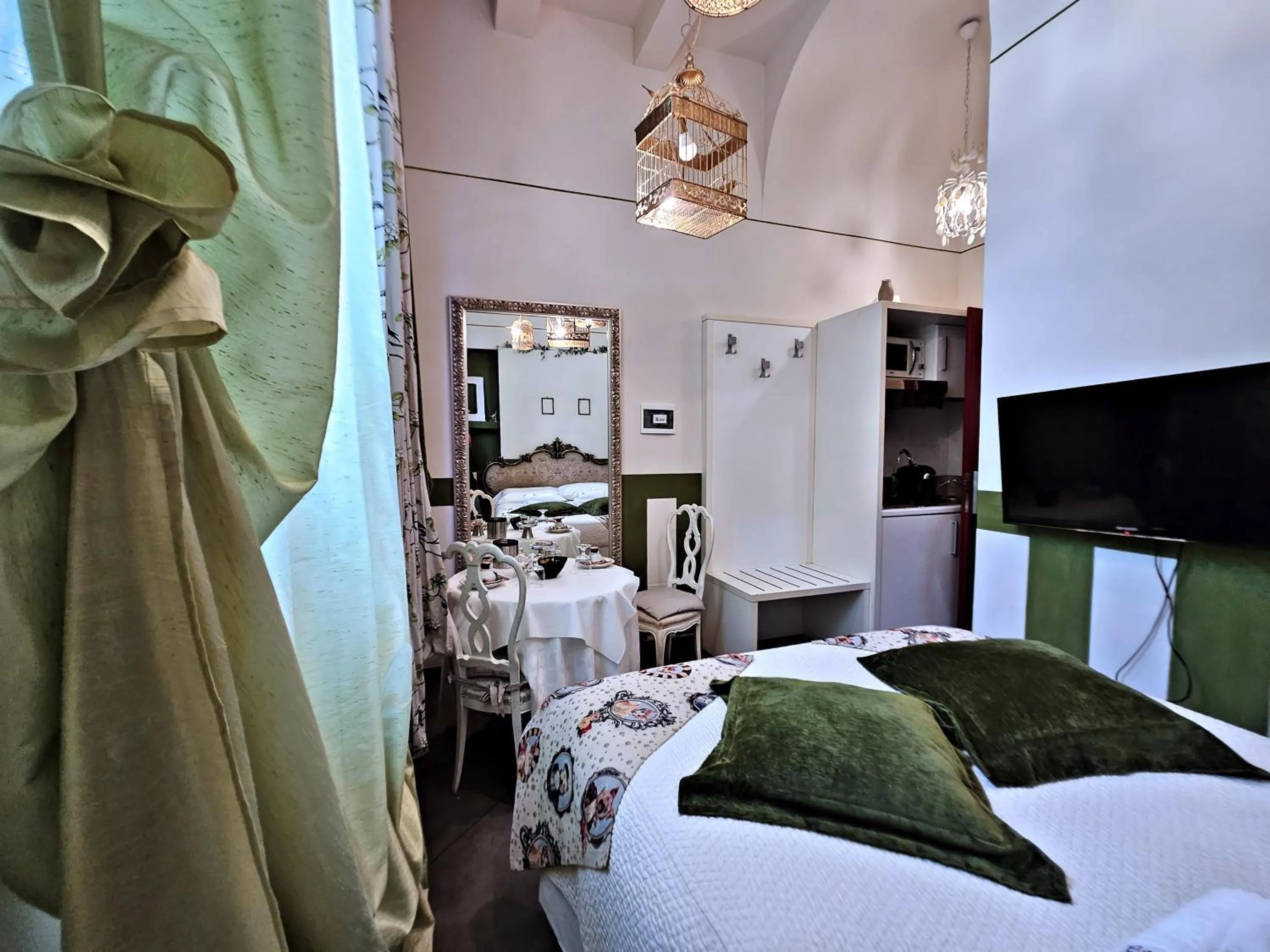 Bed in AB Suite Bohèmien B&B