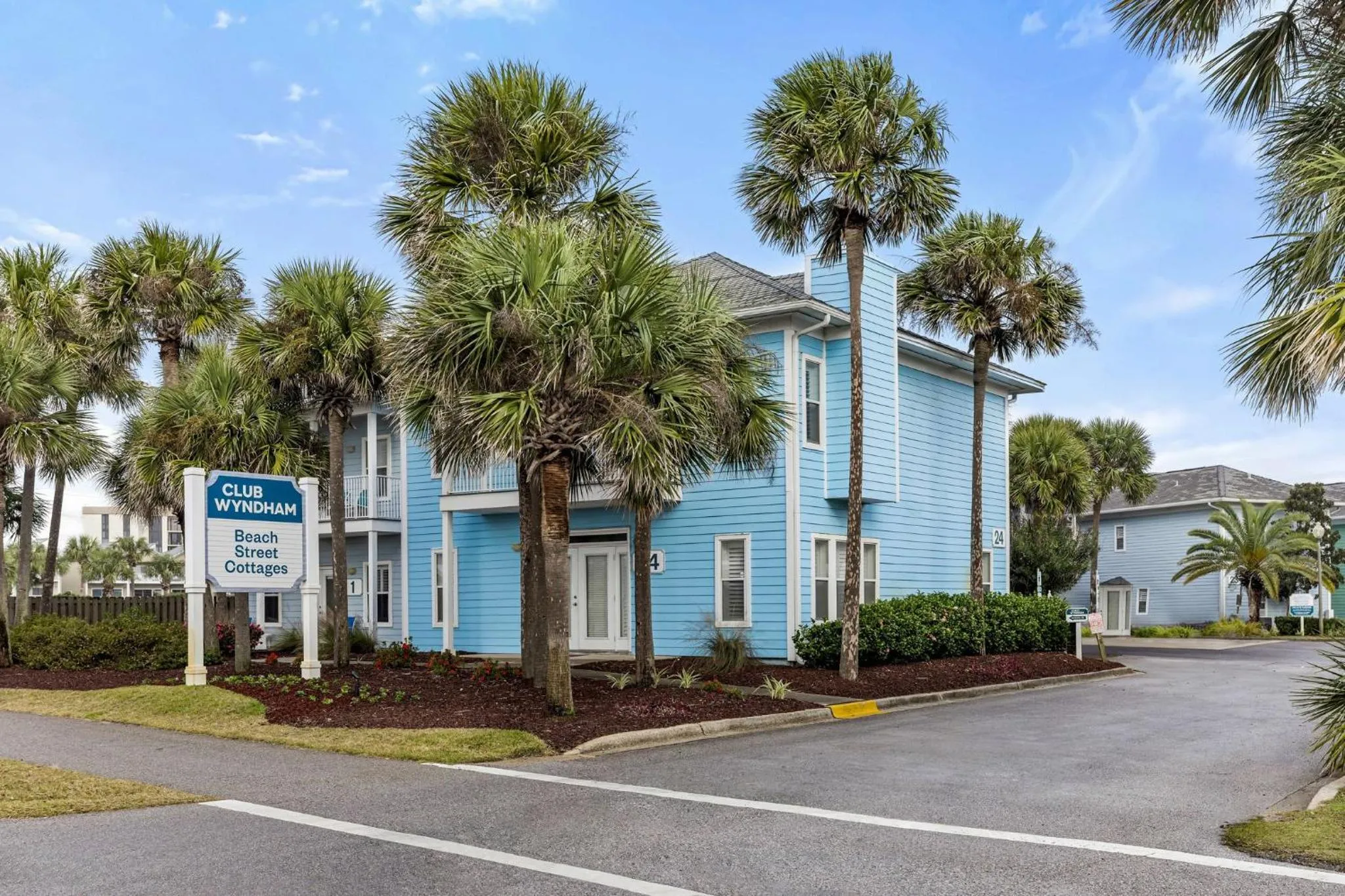 Property building in Club Wyndham Beach Street Cottages