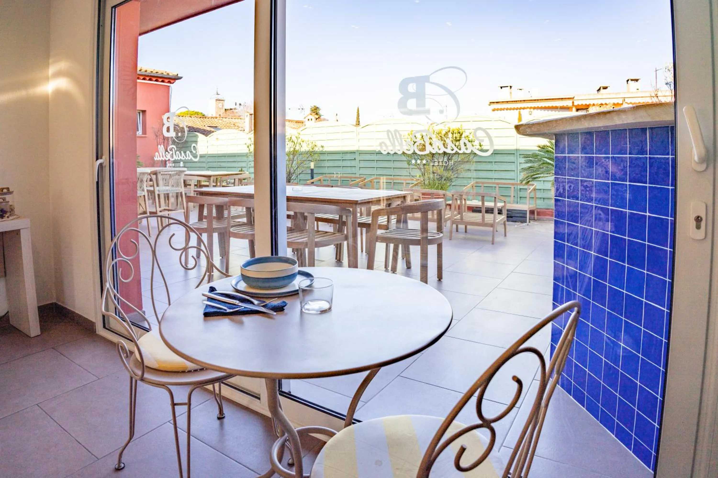 Breakfast in Hôtel CASABELLA Cannes Mouans Sartoux