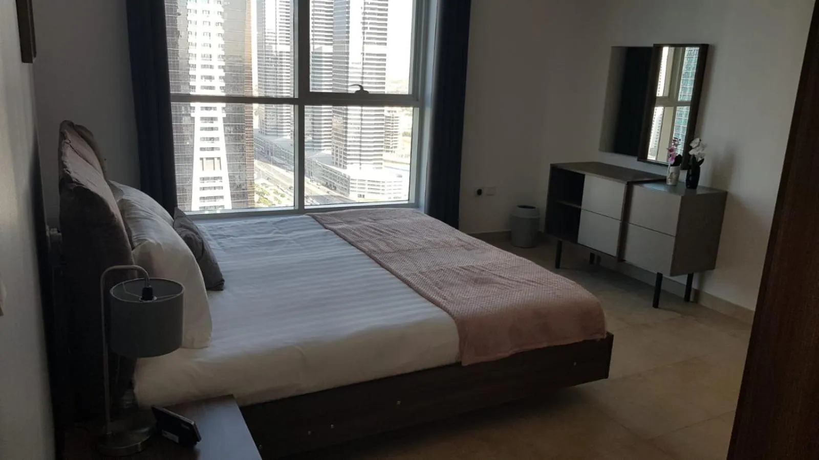 Bed in Preatoni Tower - JLT by Golden Casa