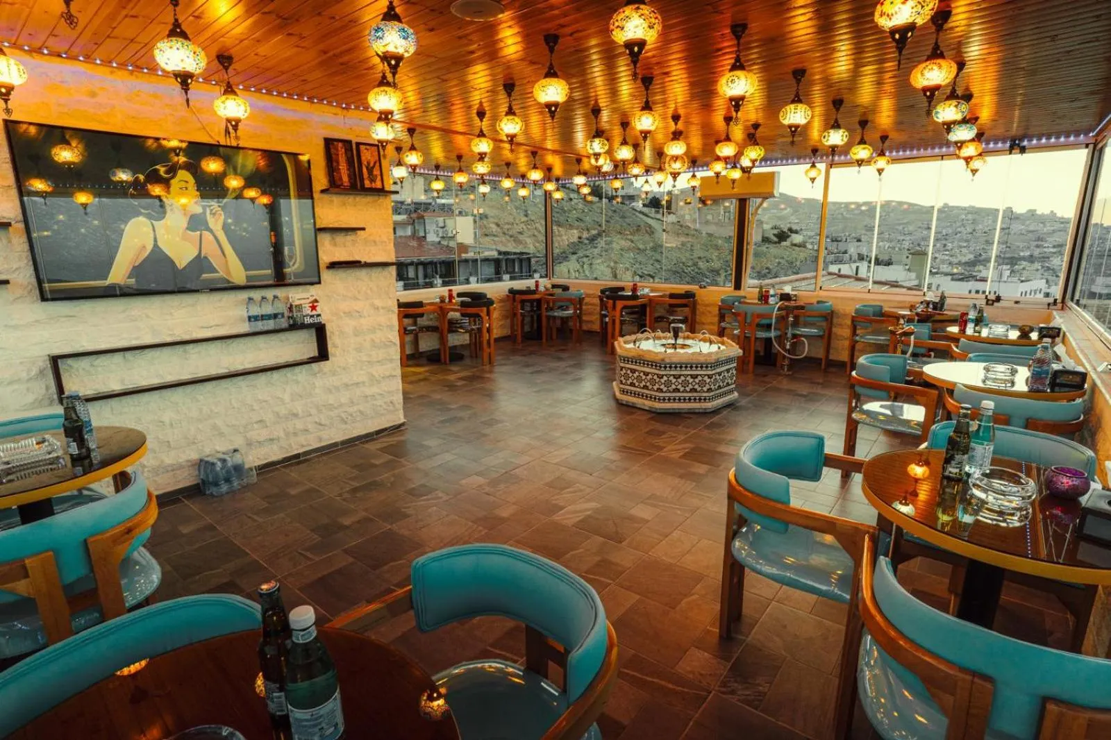 Restaurant/places to eat in Petra Bermudez Hotel