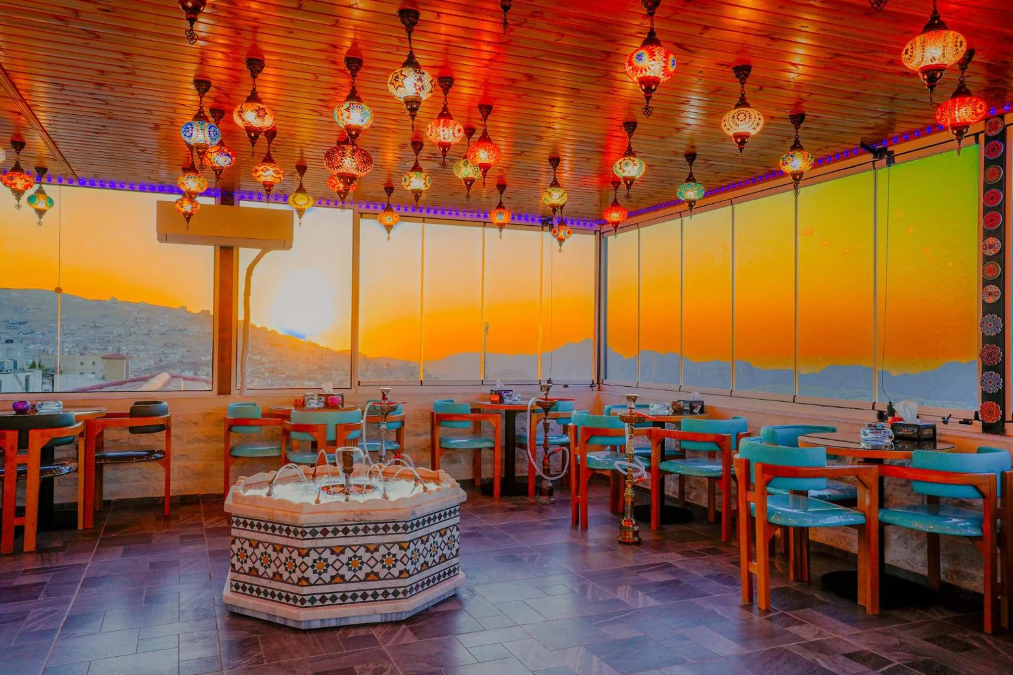 Restaurant/places to eat in Petra Bermudez Hotel