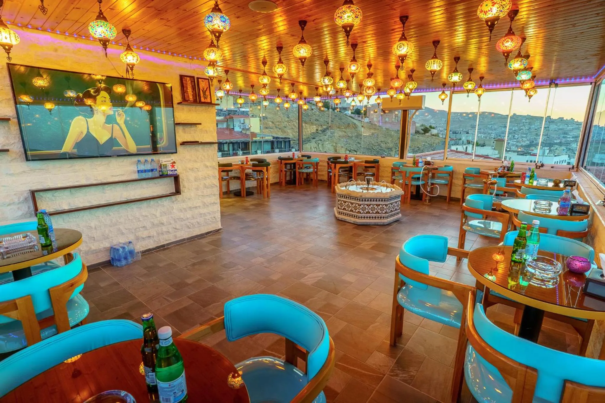 Restaurant/places to eat in Petra Bermudez Hotel