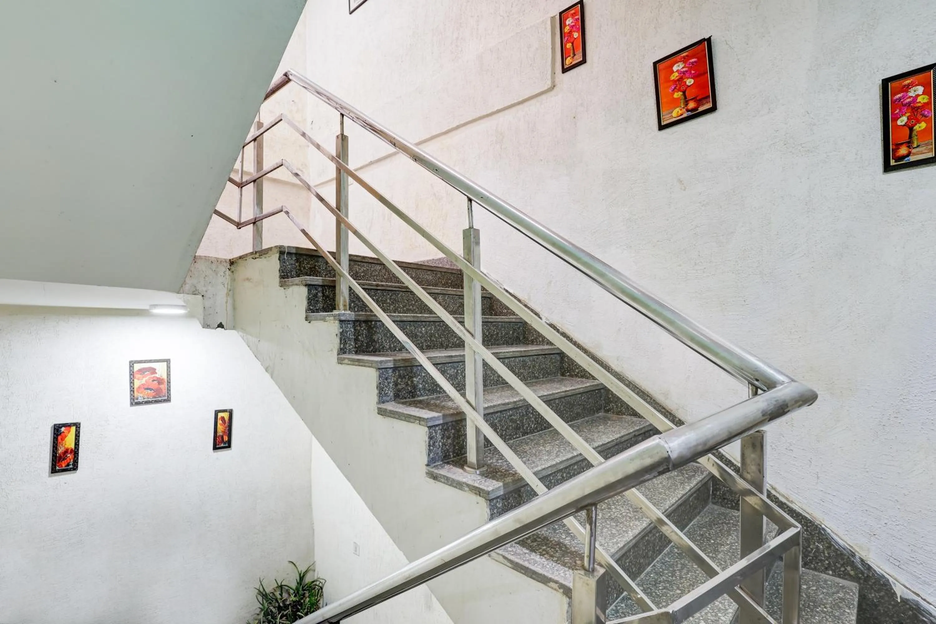 Lobby or reception in Mauryan Elite Hotel Qutab Minar Metro Station