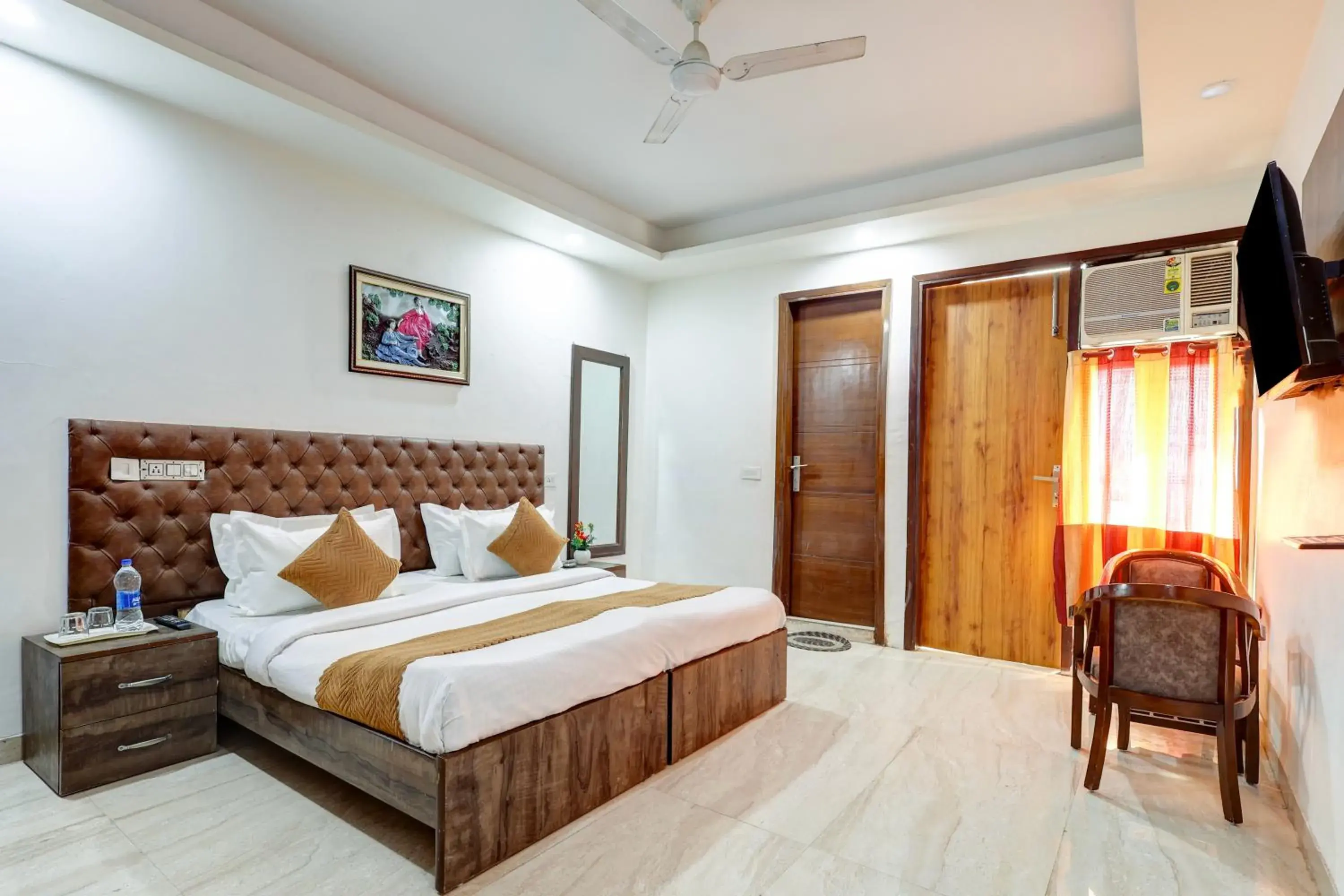 Mauryan Elite Hotel Qutab Minar Metro Station Mauryan Elite Hotel Qutab Minar Metro Station
