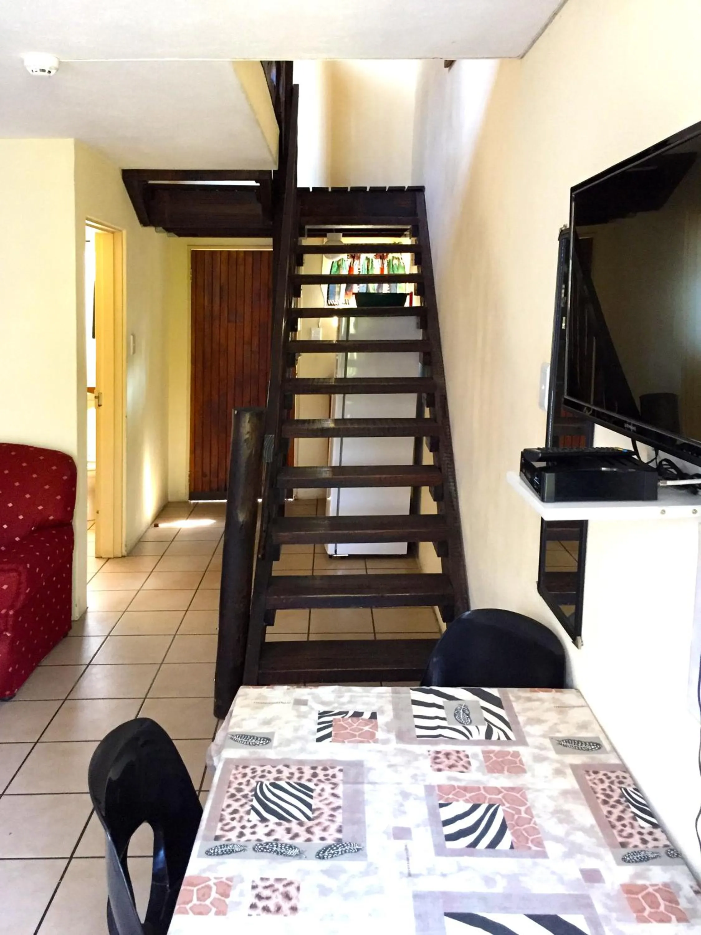 TV and multimedia in Sheba Rock Guesthouse