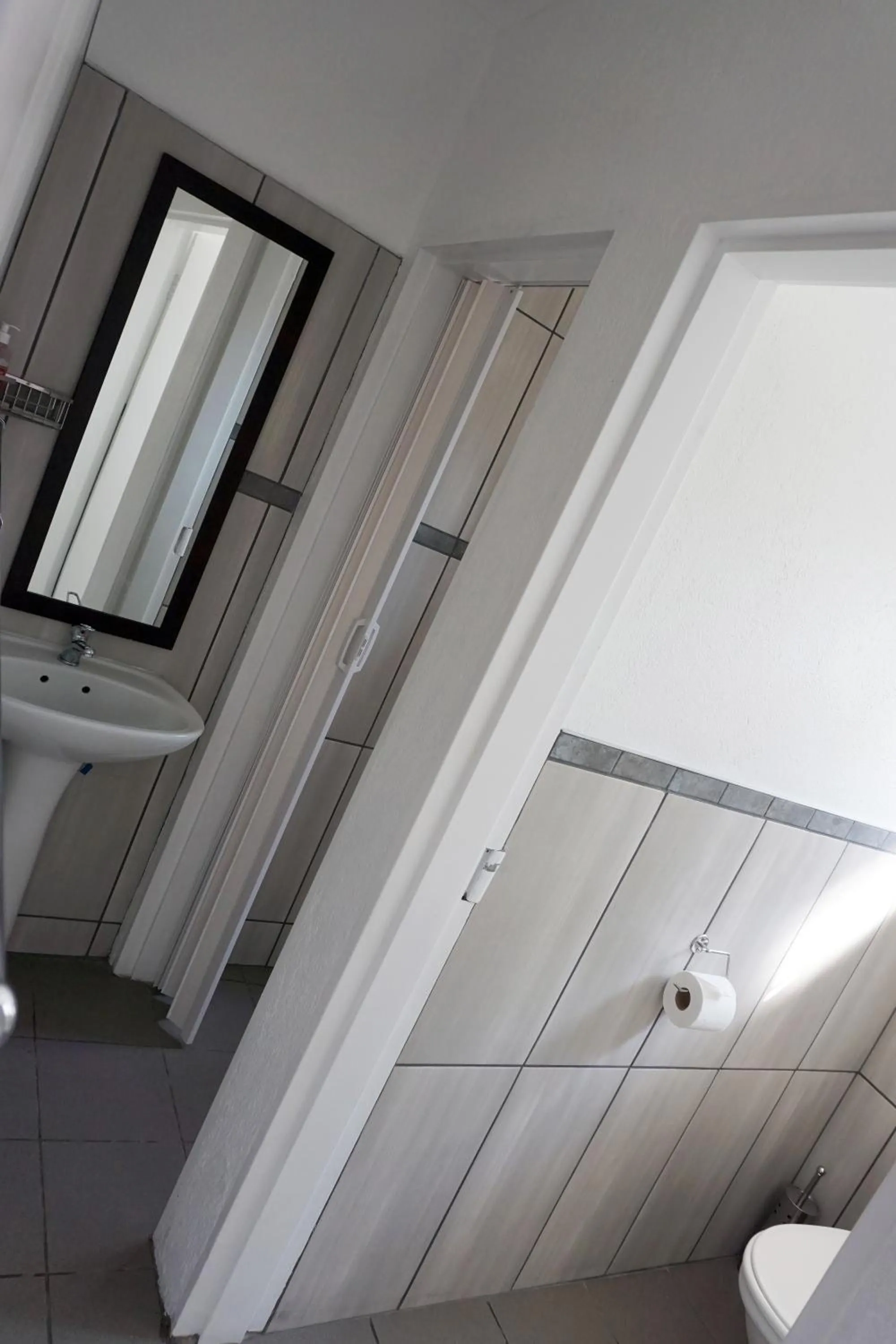 Shower in Sheba Rock Guesthouse