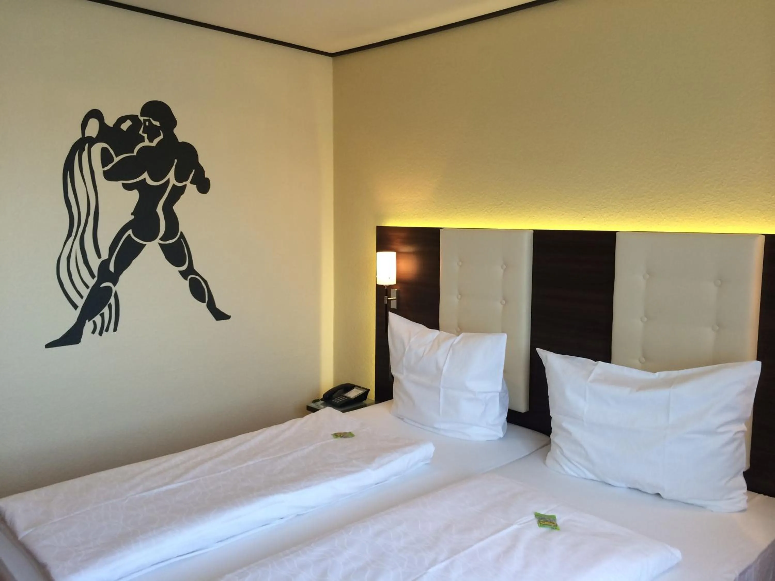 Bed in Hotel Zum Rosengarten