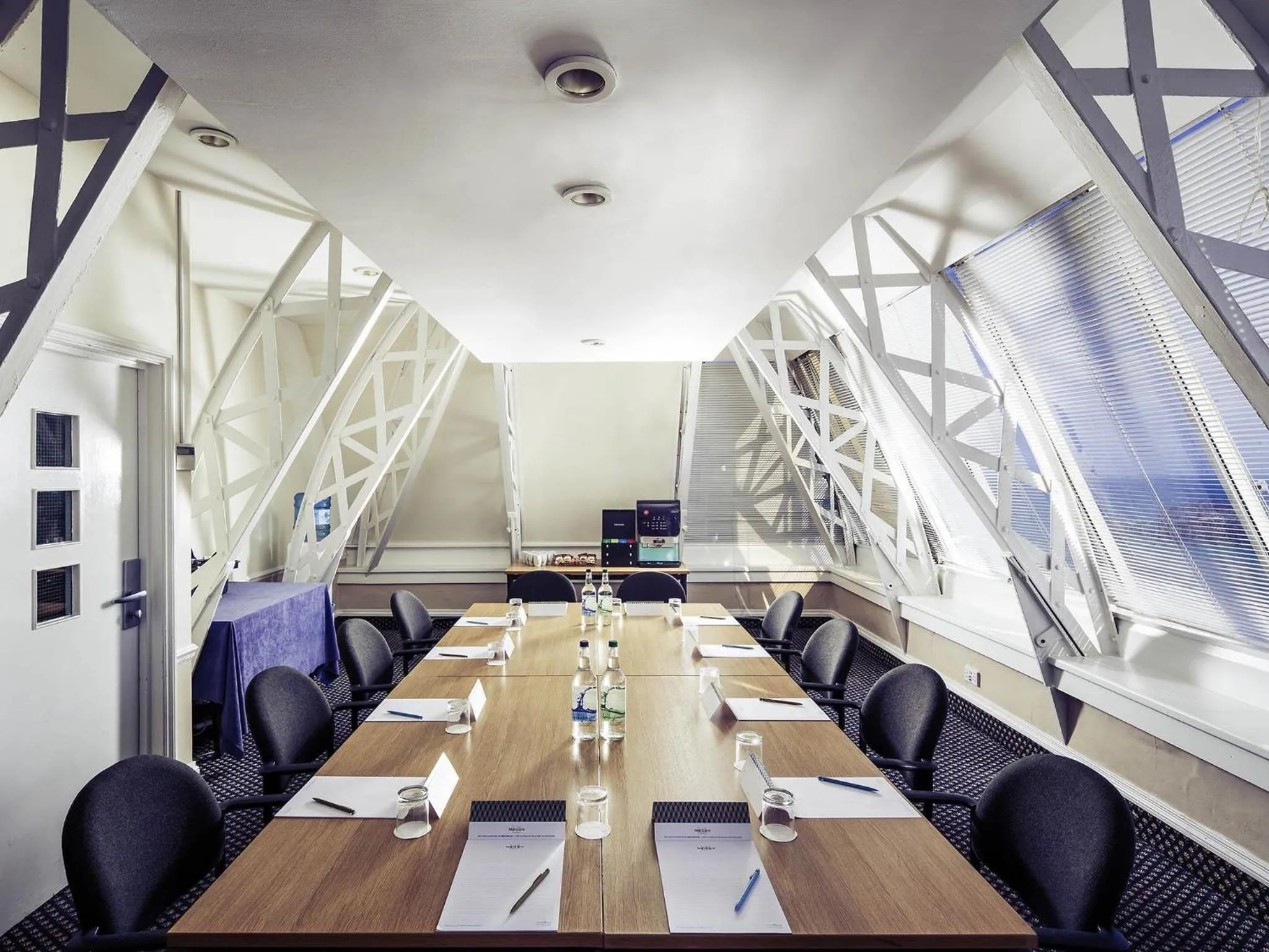 Meeting/conference room in Mercure Brighton Seafront Hotel