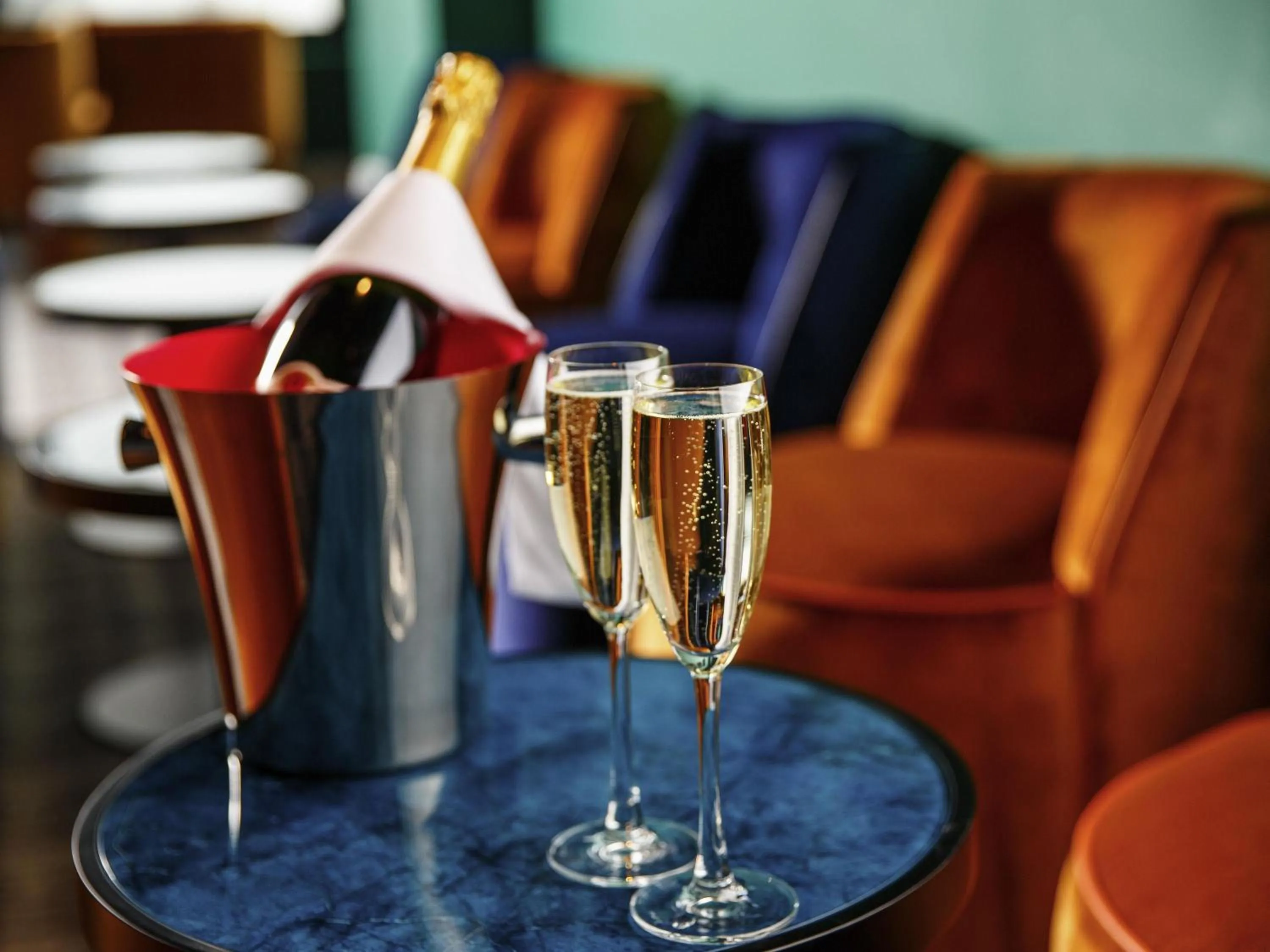 Restaurant/places to eat in Mercure Brighton Seafront Hotel