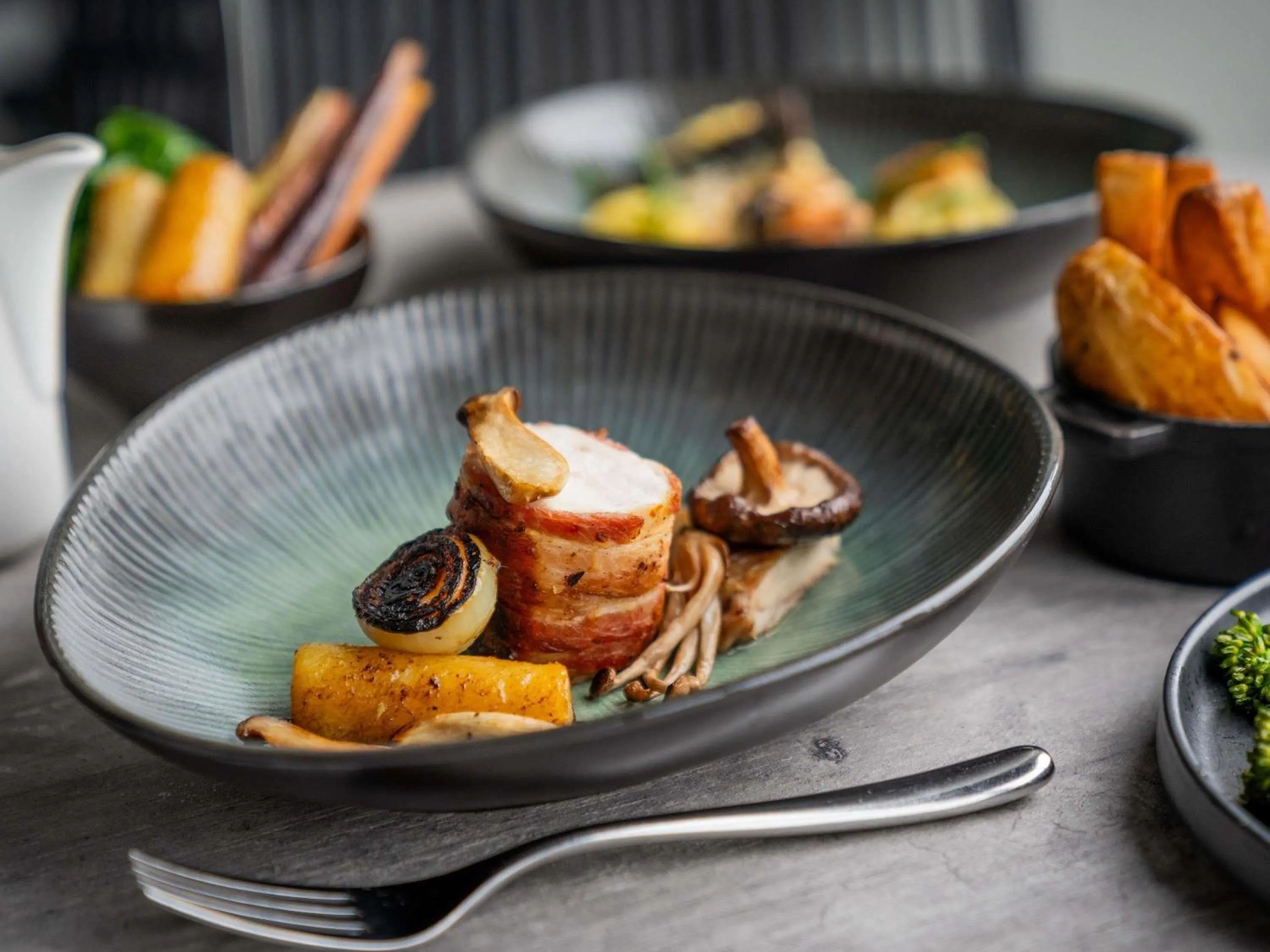 Restaurant/places to eat in Mercure Brighton Seafront Hotel