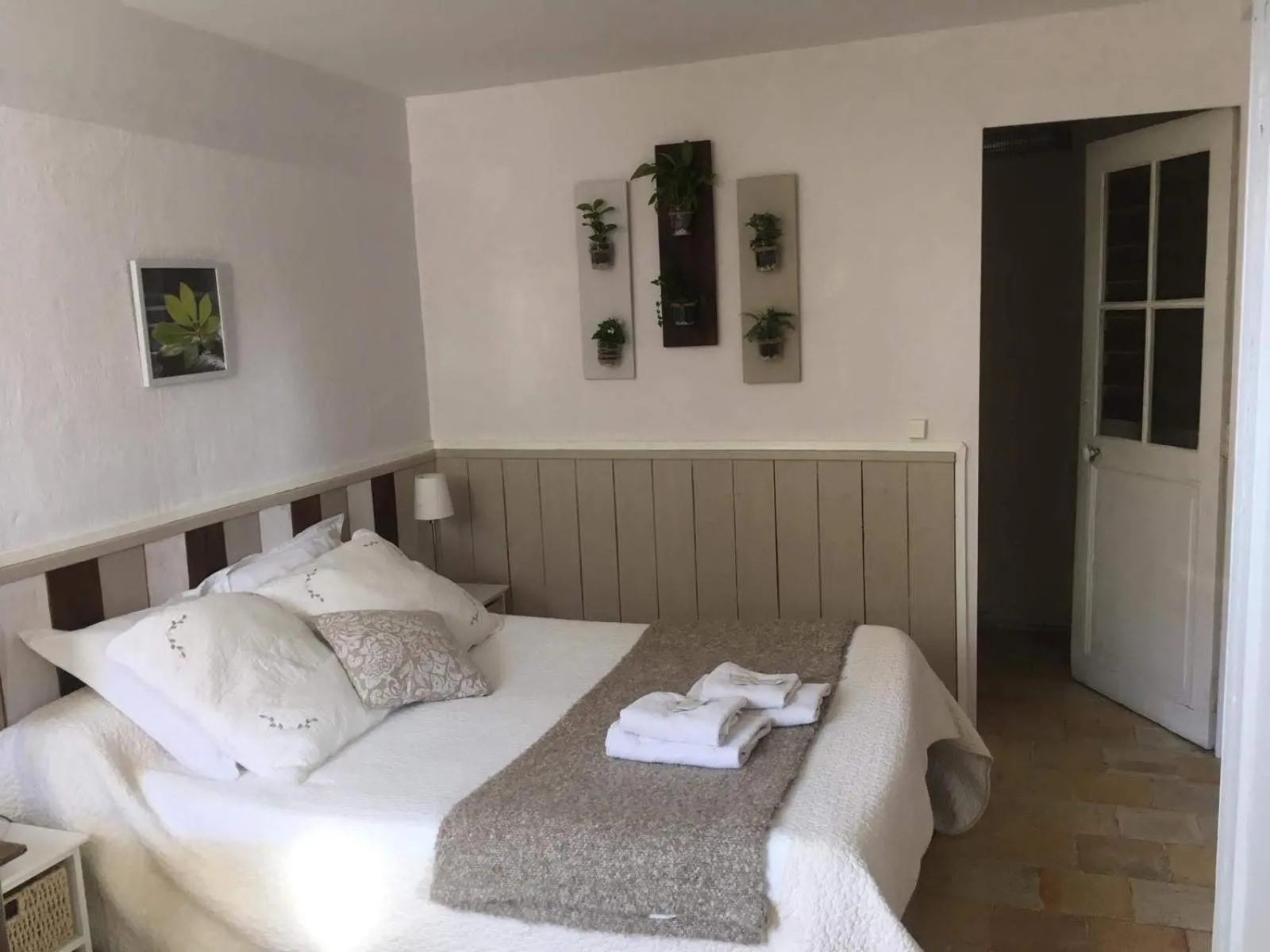 Bed in La Balastière