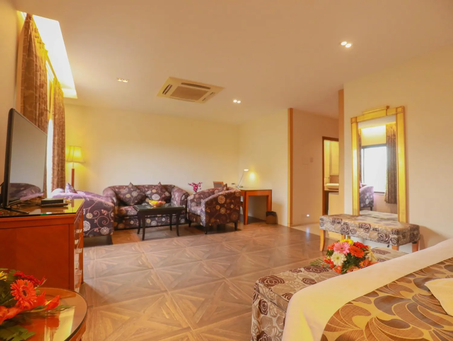 Seating area, Bed in The Greenwood, Tezpur