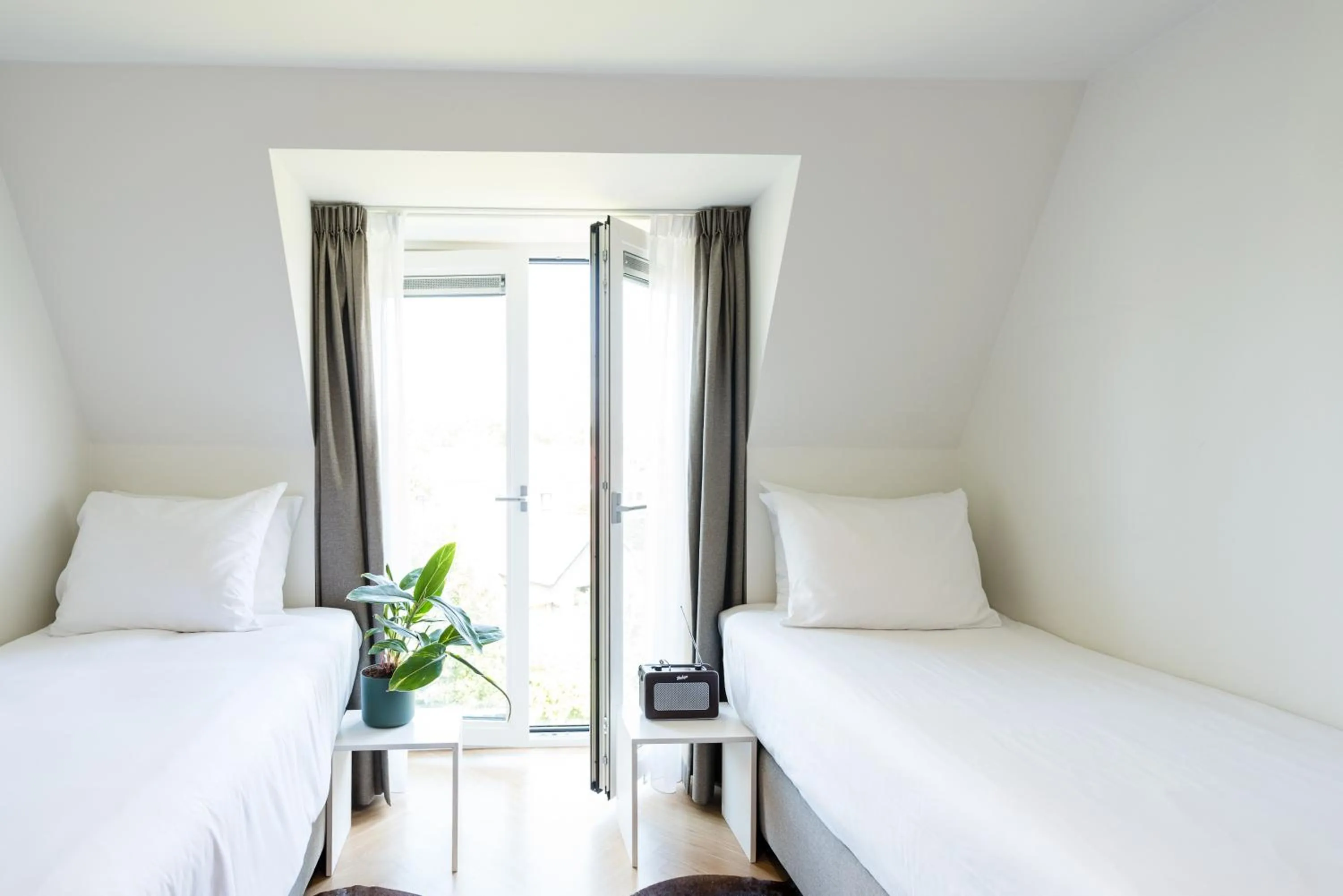 Bed in Van Heeckeren Hotel