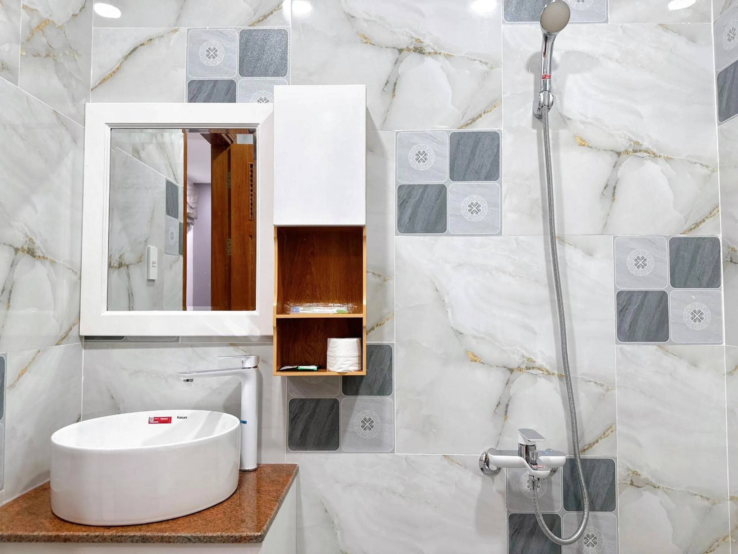 Bathroom in Milanesa Hotel and Apartment