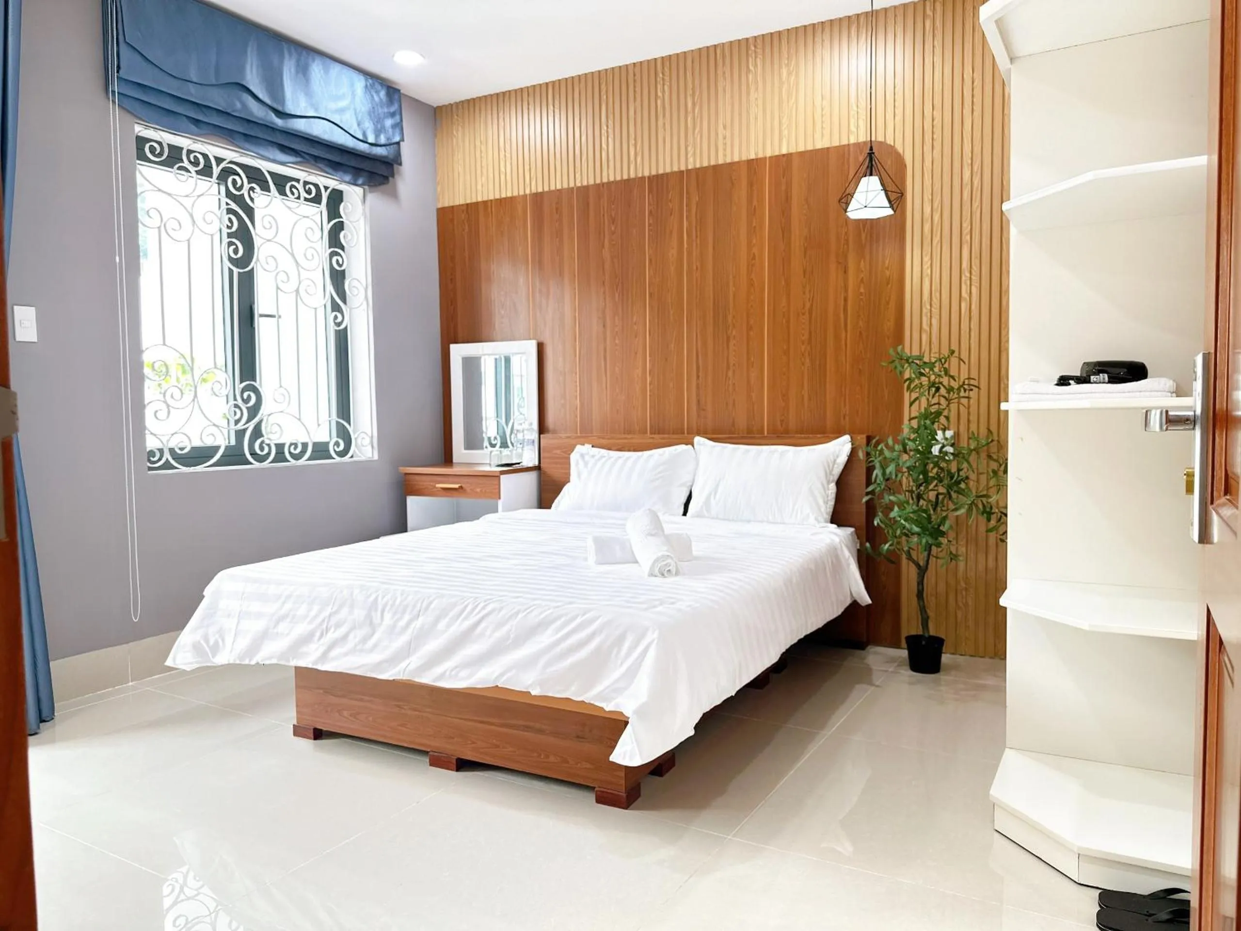 Bed in Milanesa Hotel and Apartment