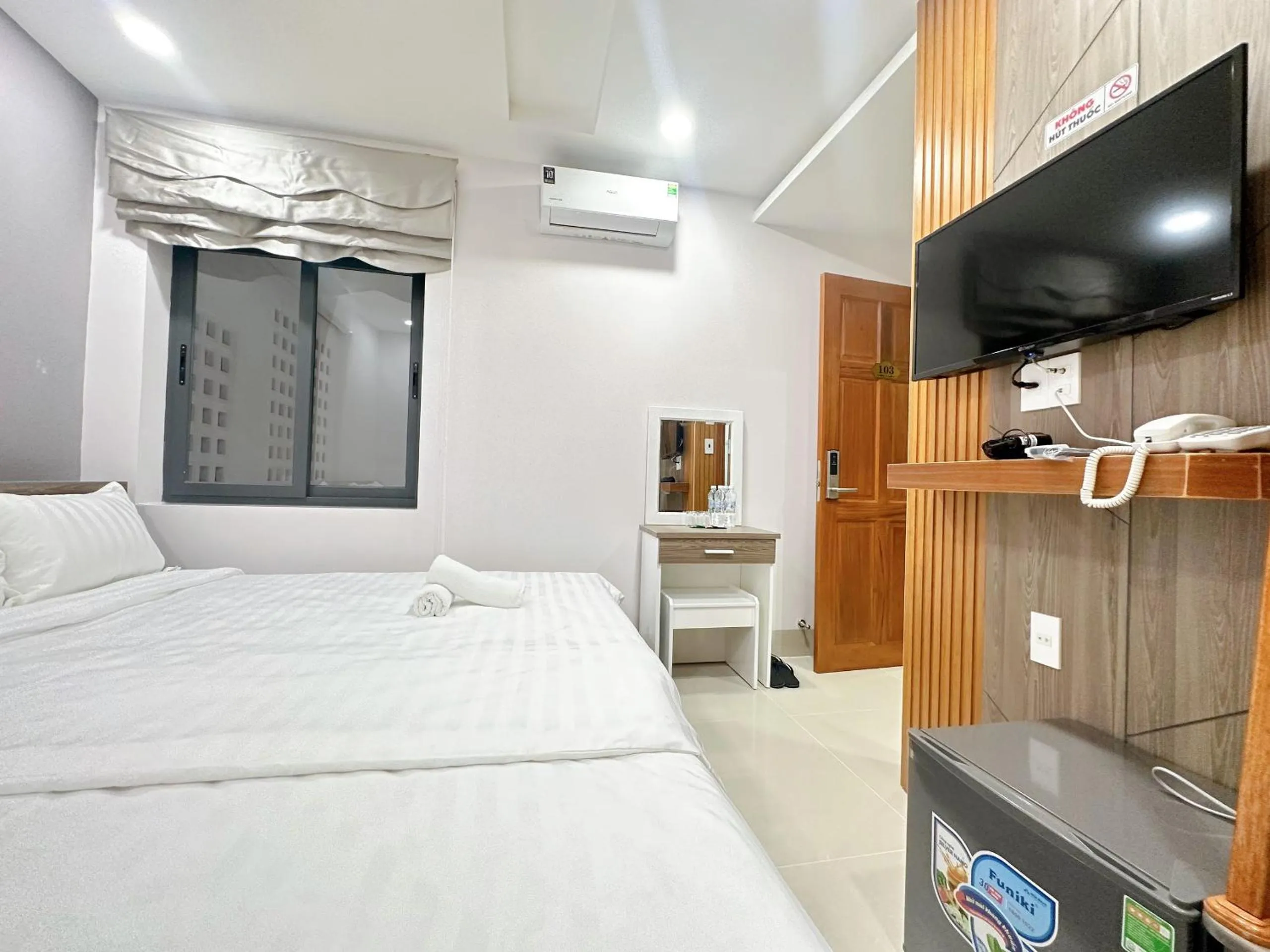 Bed in Milanesa Hotel and Apartment