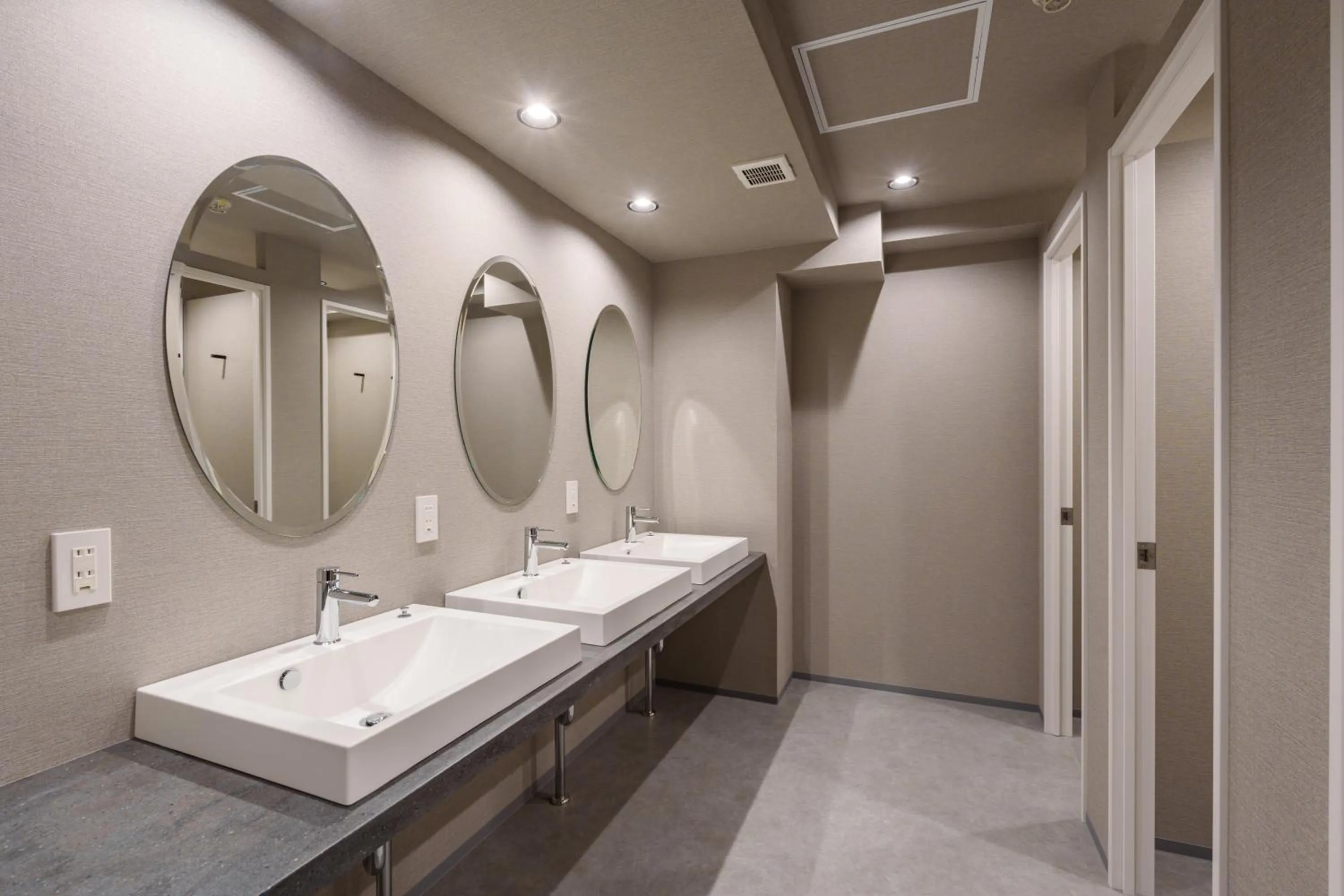 BESTIE - DOYANEN HOTELs