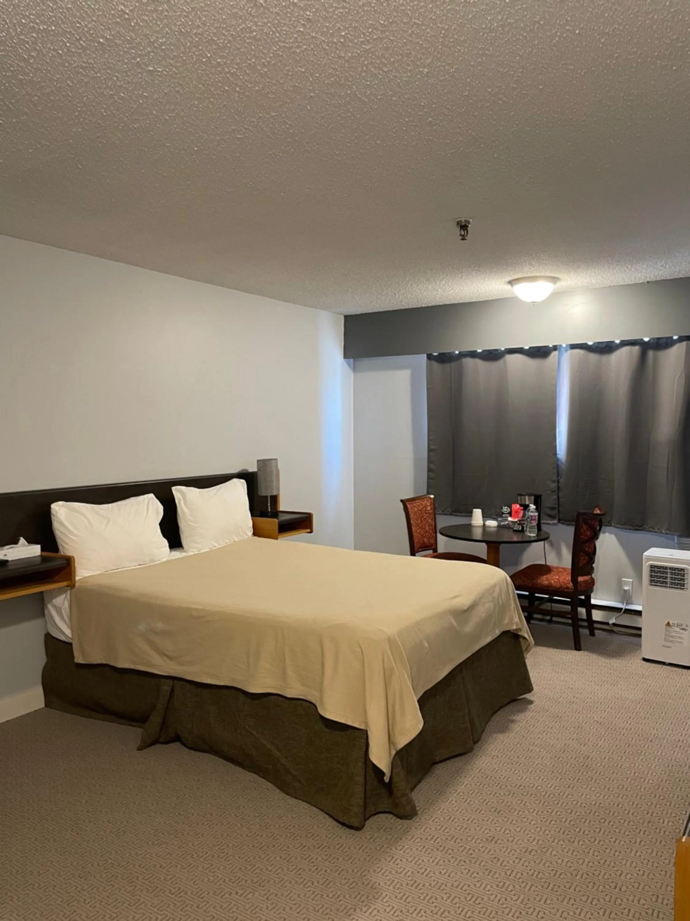 Photo of the whole room, Bed in Nechako Valley Inn