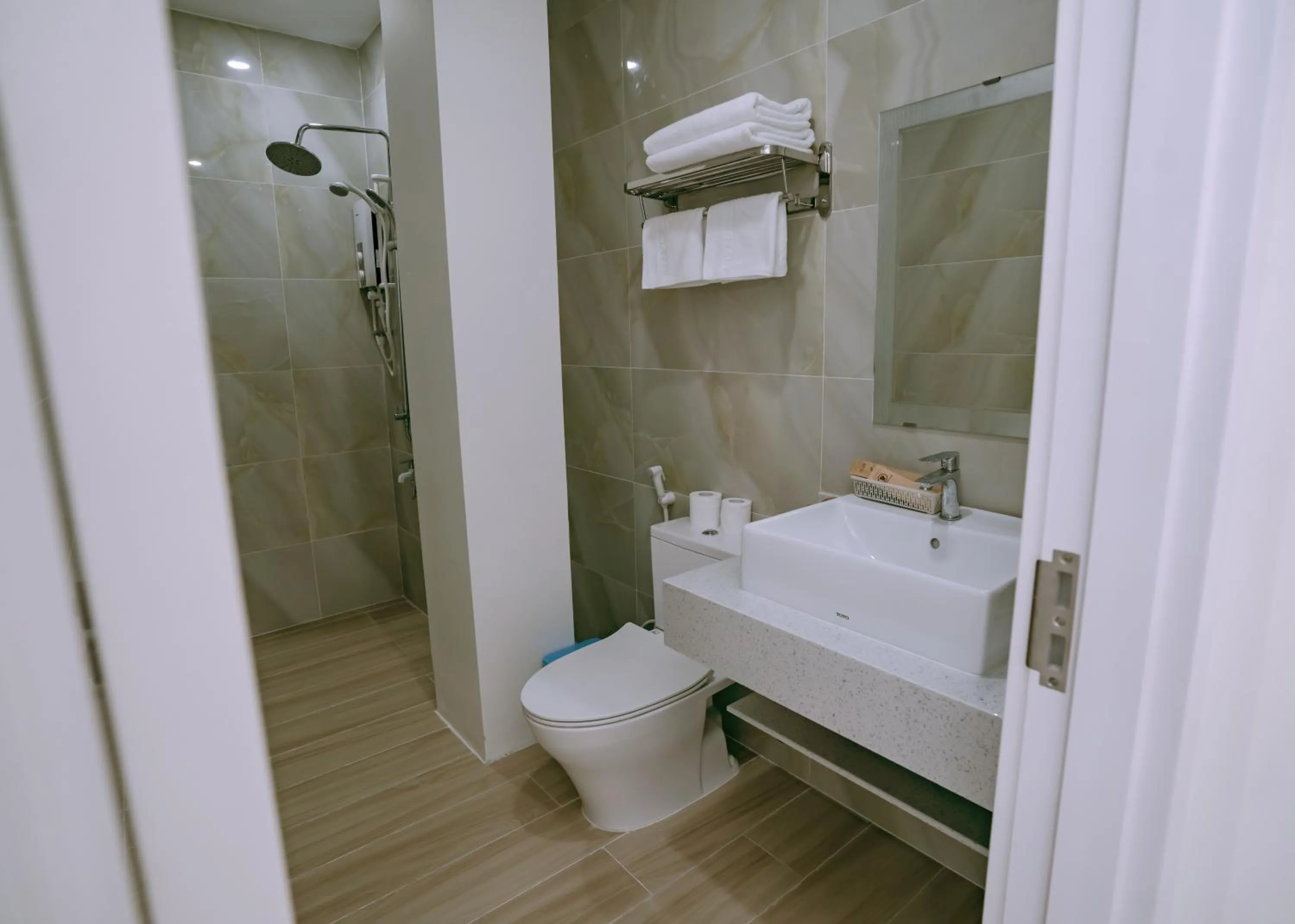 Toilet in Thuan Phat House Soc Trang