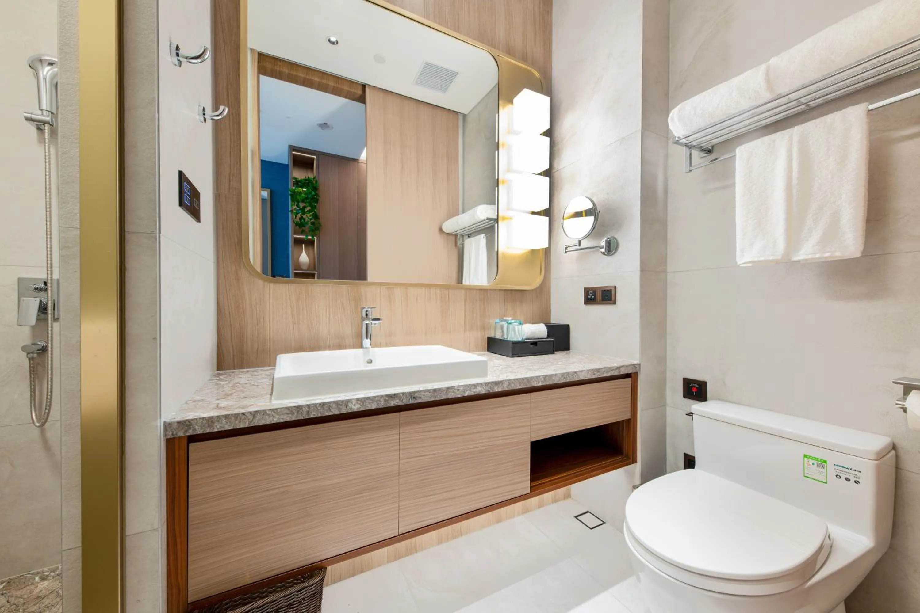 Toilet in Shan Zhi Ye Serviced Apartment Hotel - Houjie Wanda Plaza Liaoxia Subway Station
