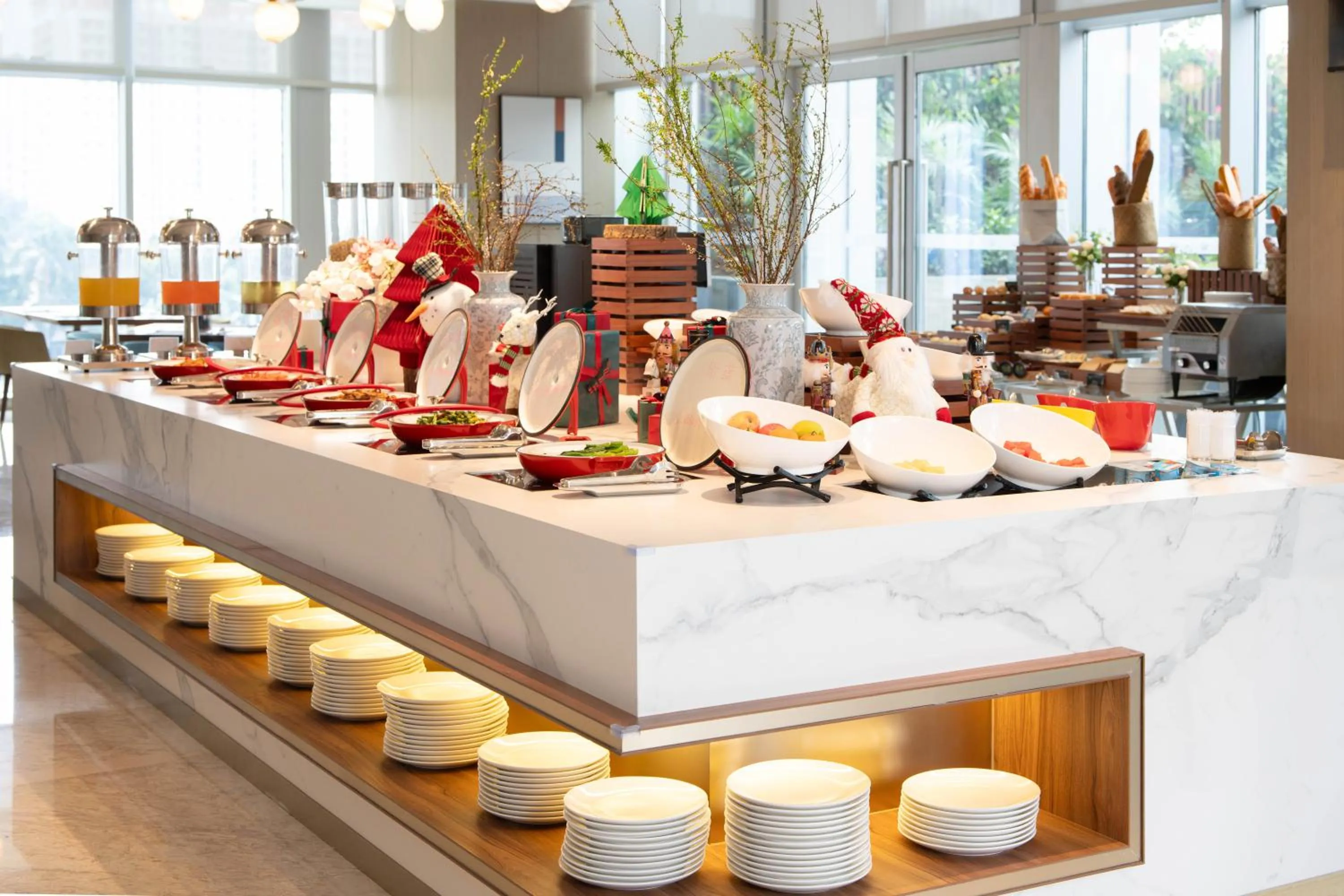 Restaurant/places to eat in Shan Zhi Ye Serviced Apartment Hotel - Houjie Wanda Plaza Liaoxia Subway Station